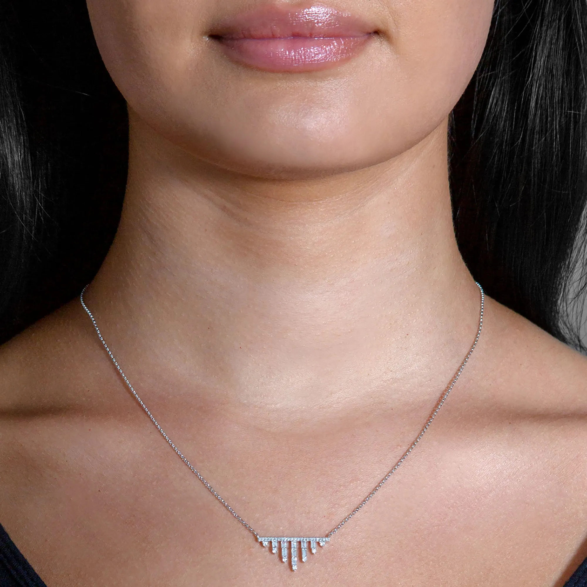 0.50 ctw Baguette & Round Diamond Bar Necklace Pendant