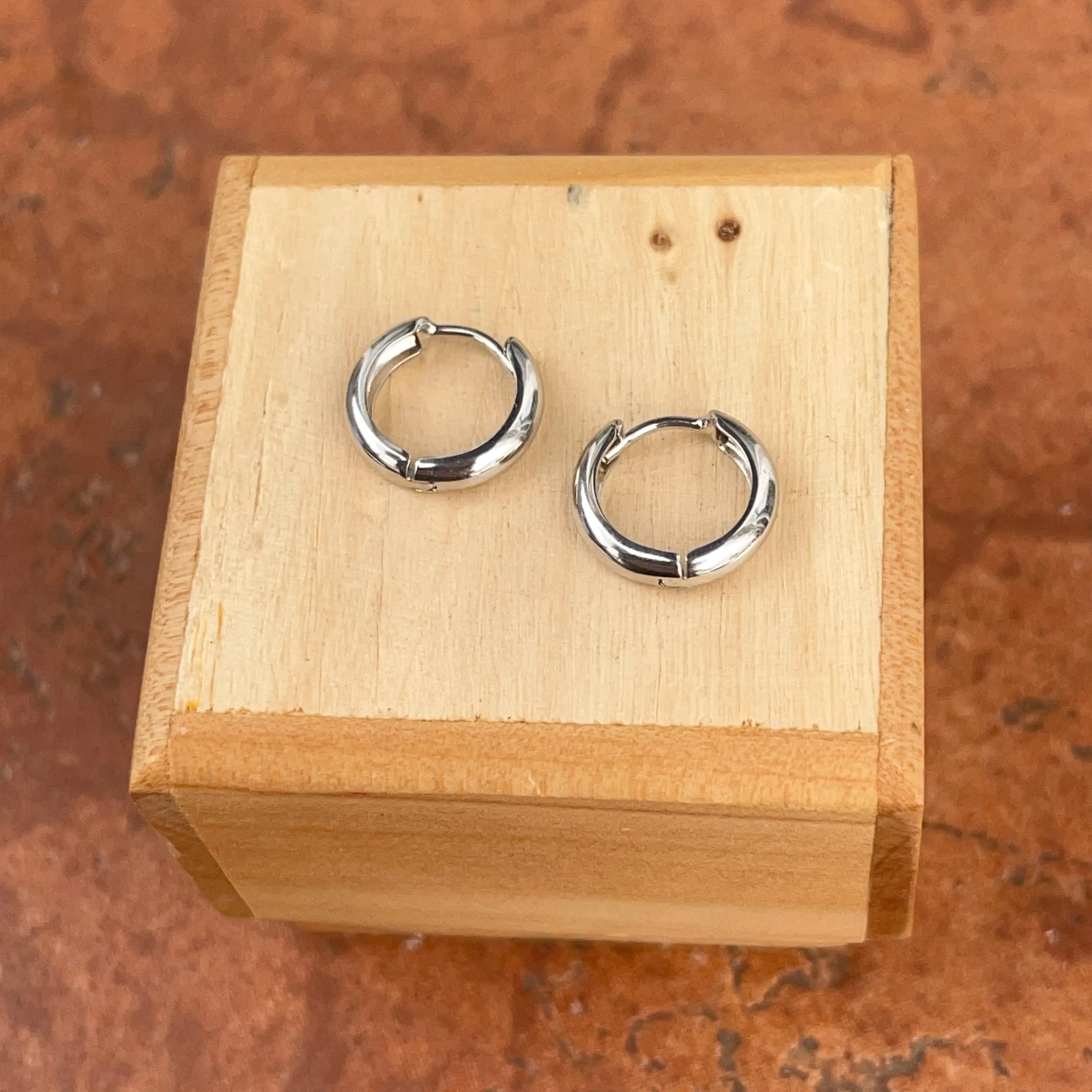 10KT White Gold Round Hinged Huggie Hoop Earrings 9mm