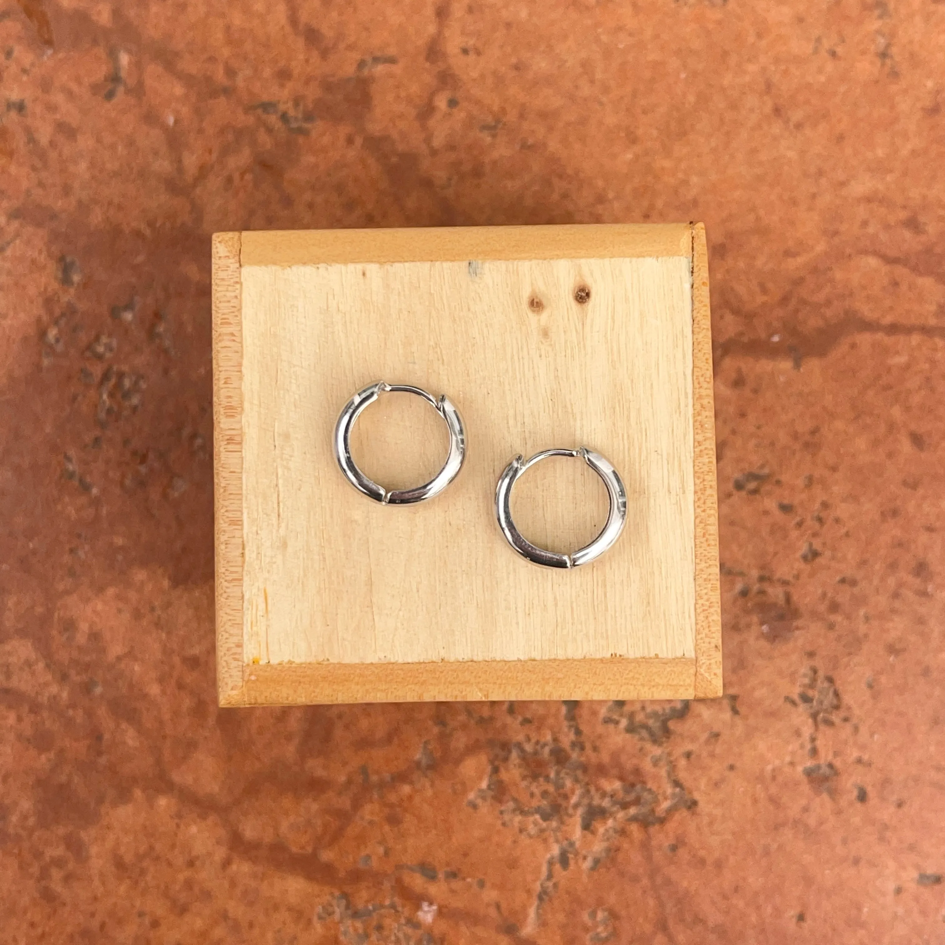 10KT White Gold Round Hinged Huggie Hoop Earrings 9mm