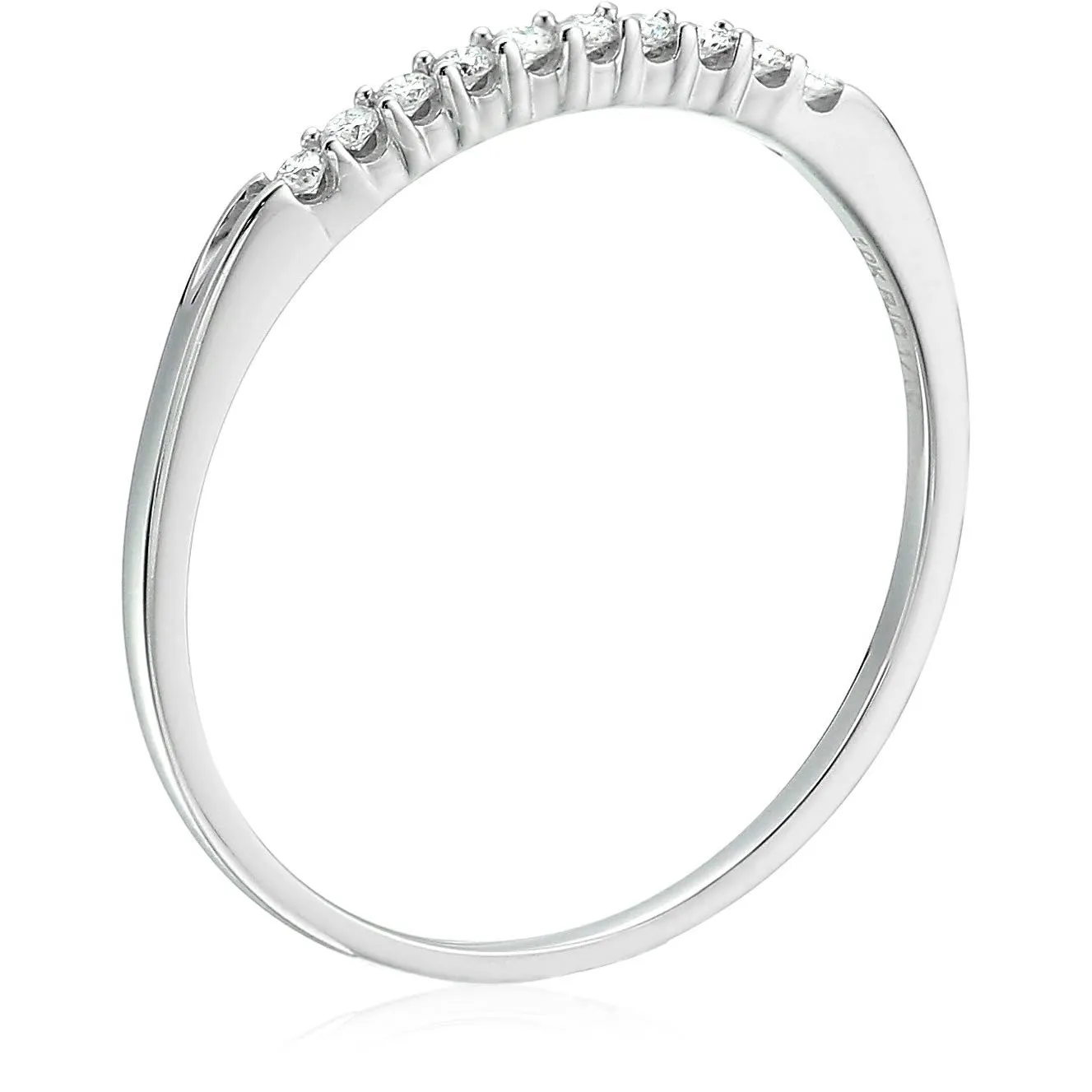 1/10 cttw Diamond Wedding Band in Sterling Silver