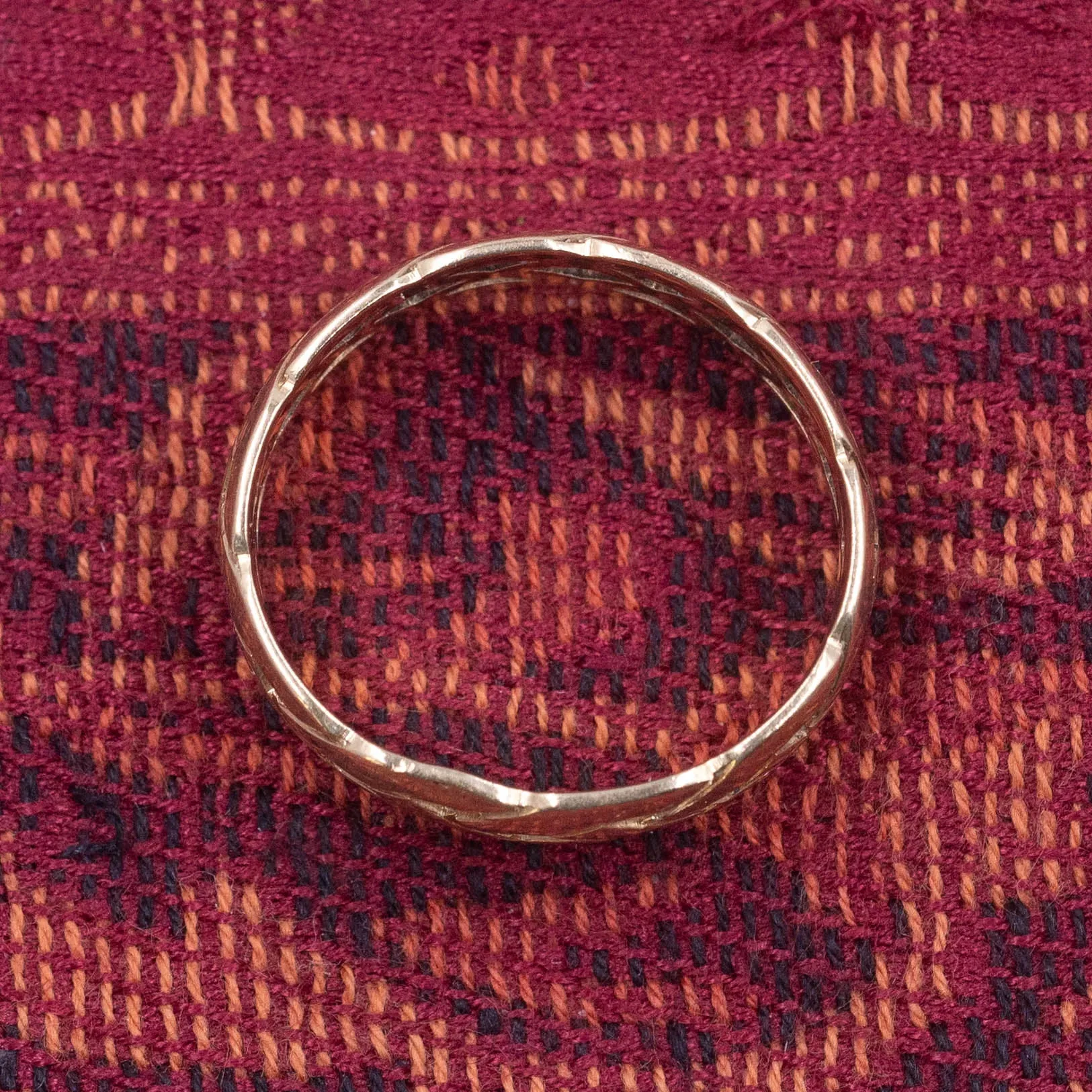 14 Karat Yellow Gold Lattice Band