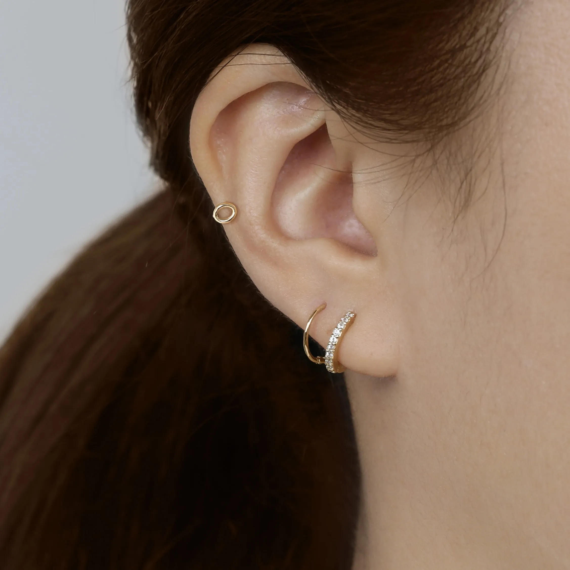 14k Solid Gold Tiny Oval Hoop Earring