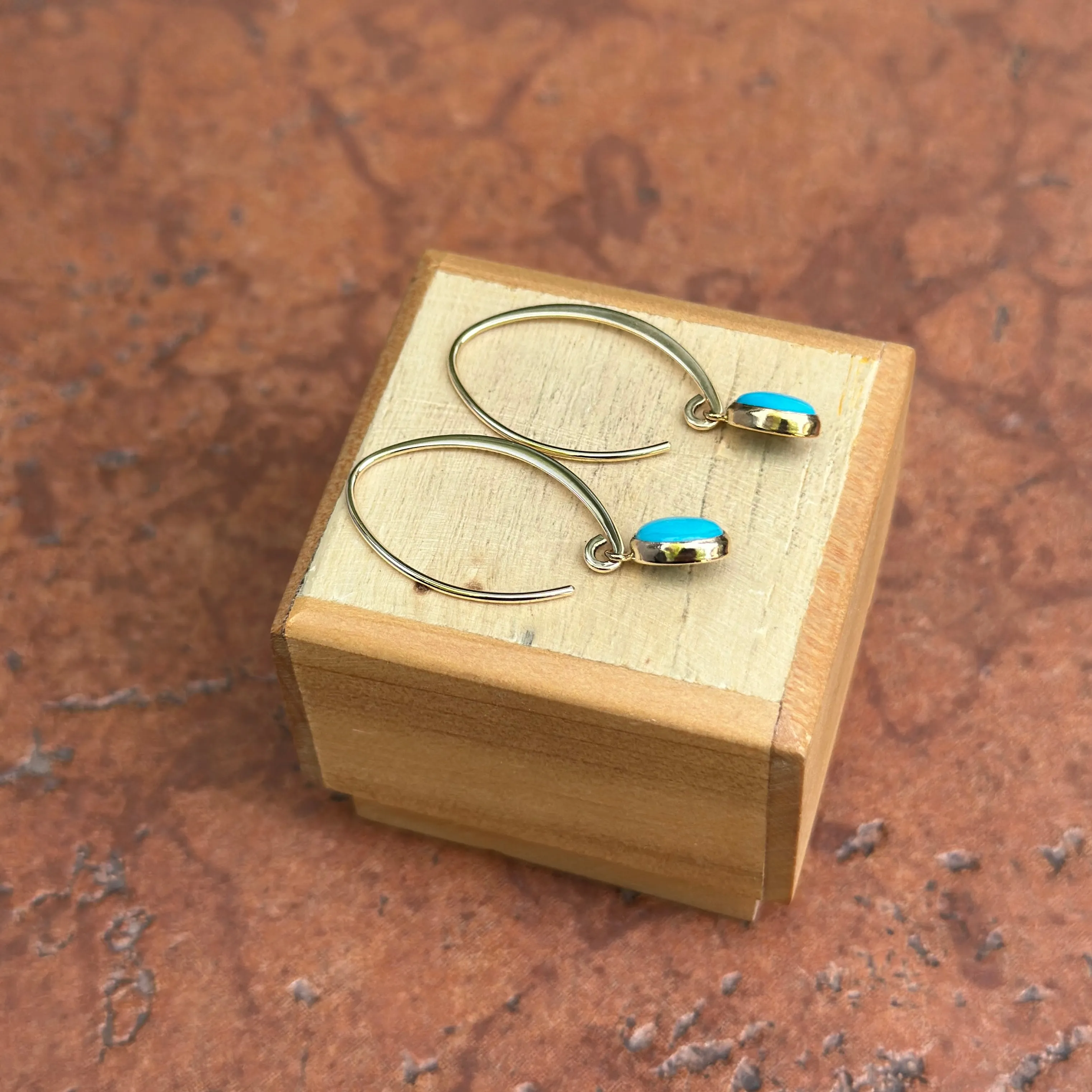 14KT Yellow Gold Oval Turquoise Theader Oval Wire Earrings