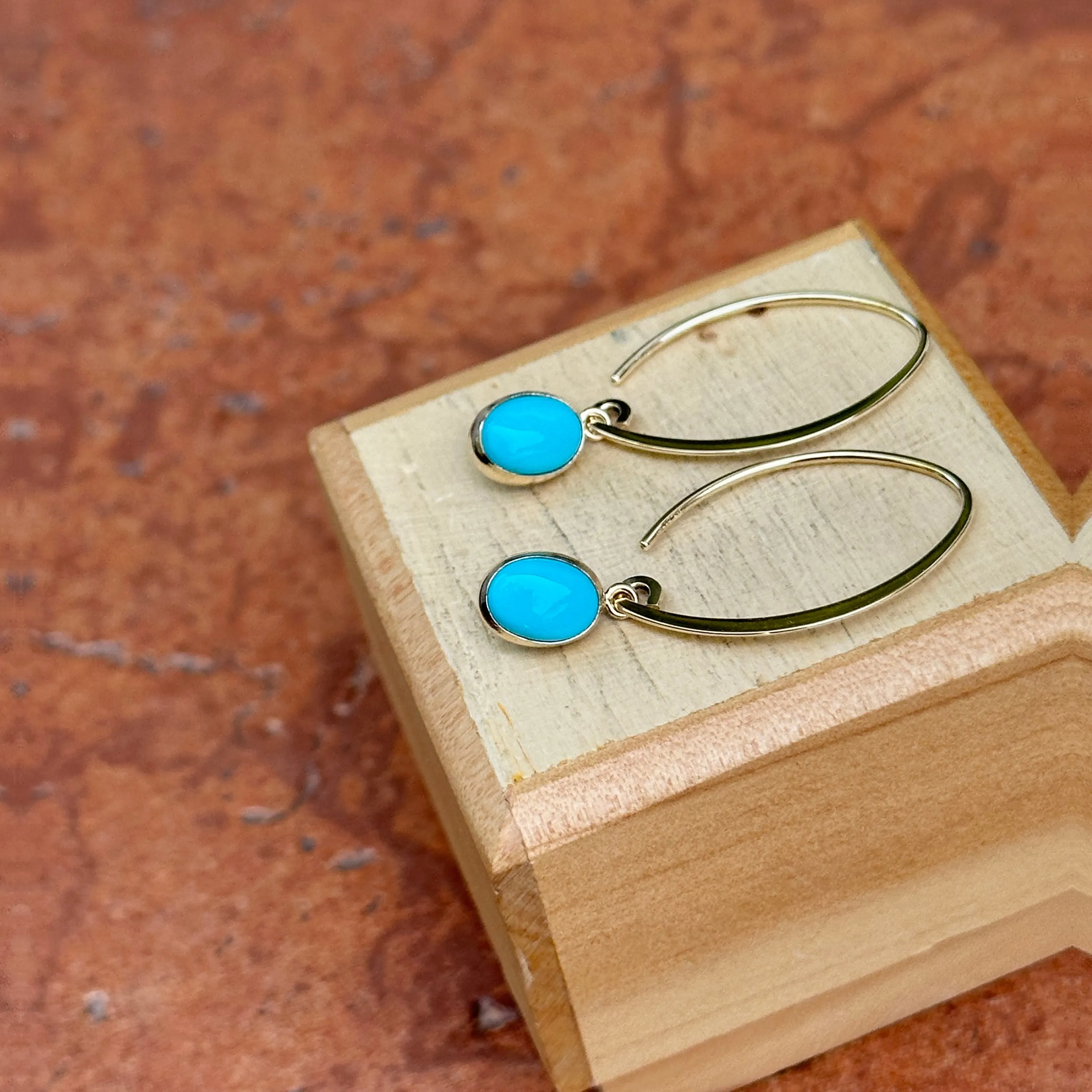 14KT Yellow Gold Oval Turquoise Theader Oval Wire Earrings