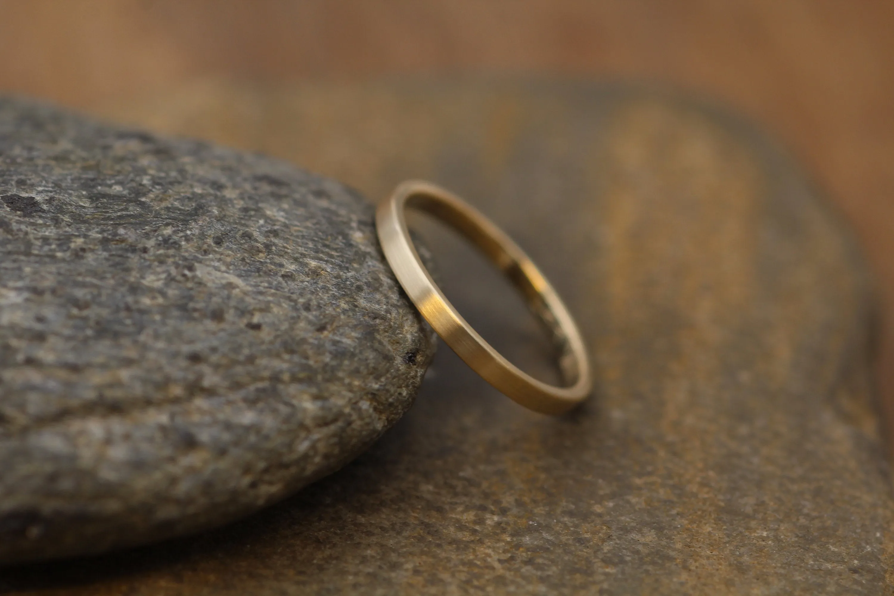 18kt Rose 2x1.2mm Flat Band - Matte Finish