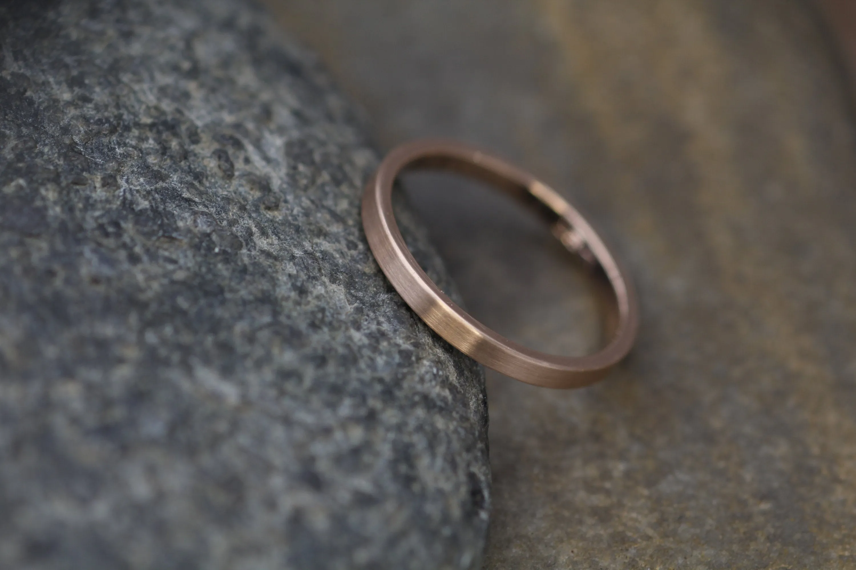 18kt Rose 2x1.2mm Flat Band - Matte Finish