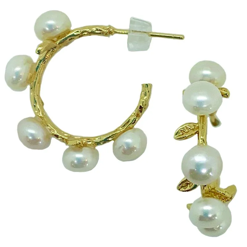 330-01-G | SMALL PEARL HOOPS ON GOLD