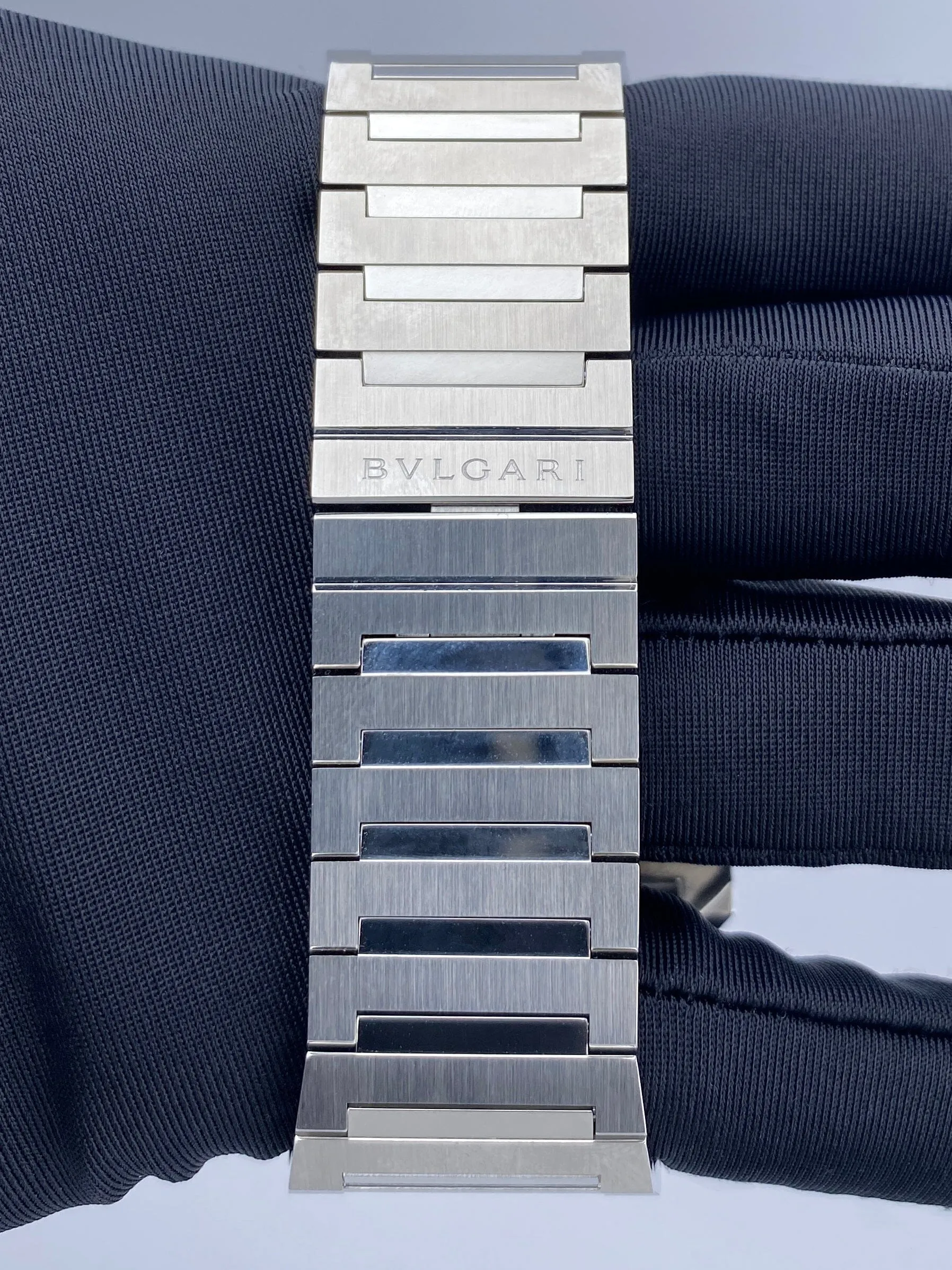 Bulgari Octo Finissimo Sketch 104163 Mens Watch Box Papers