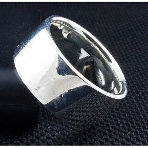Classic pure silver band ring