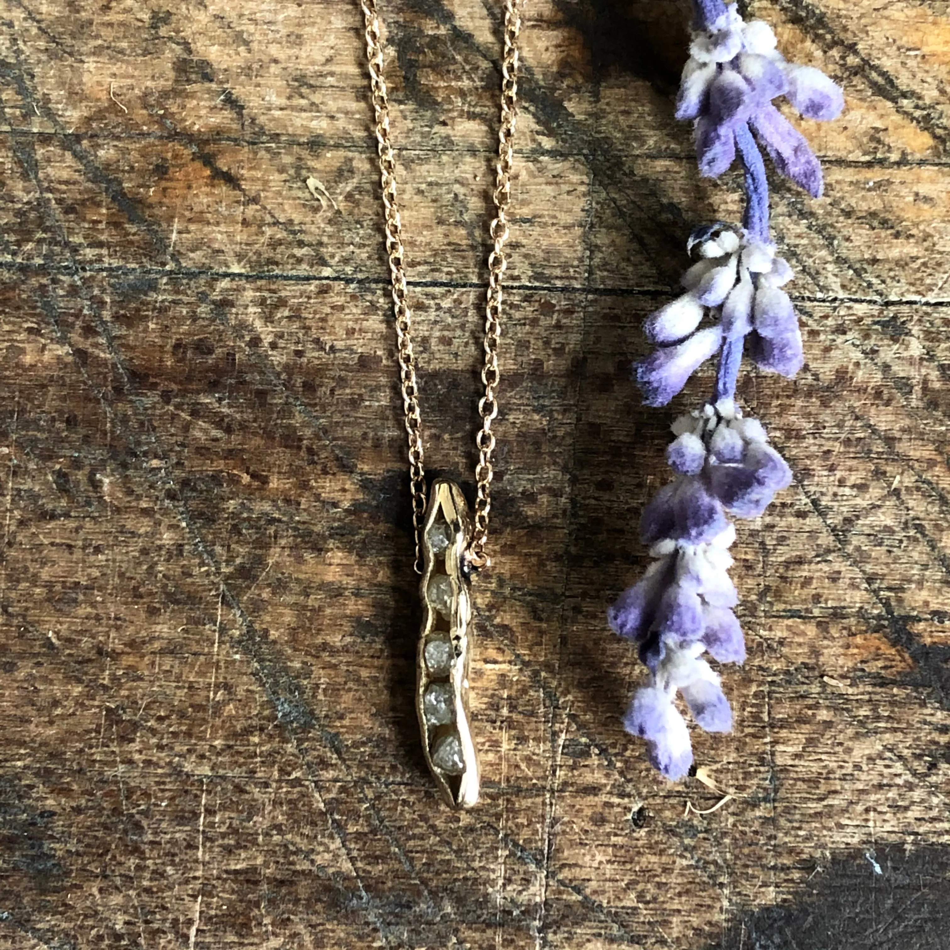 Cobblestone Vertical Pendant