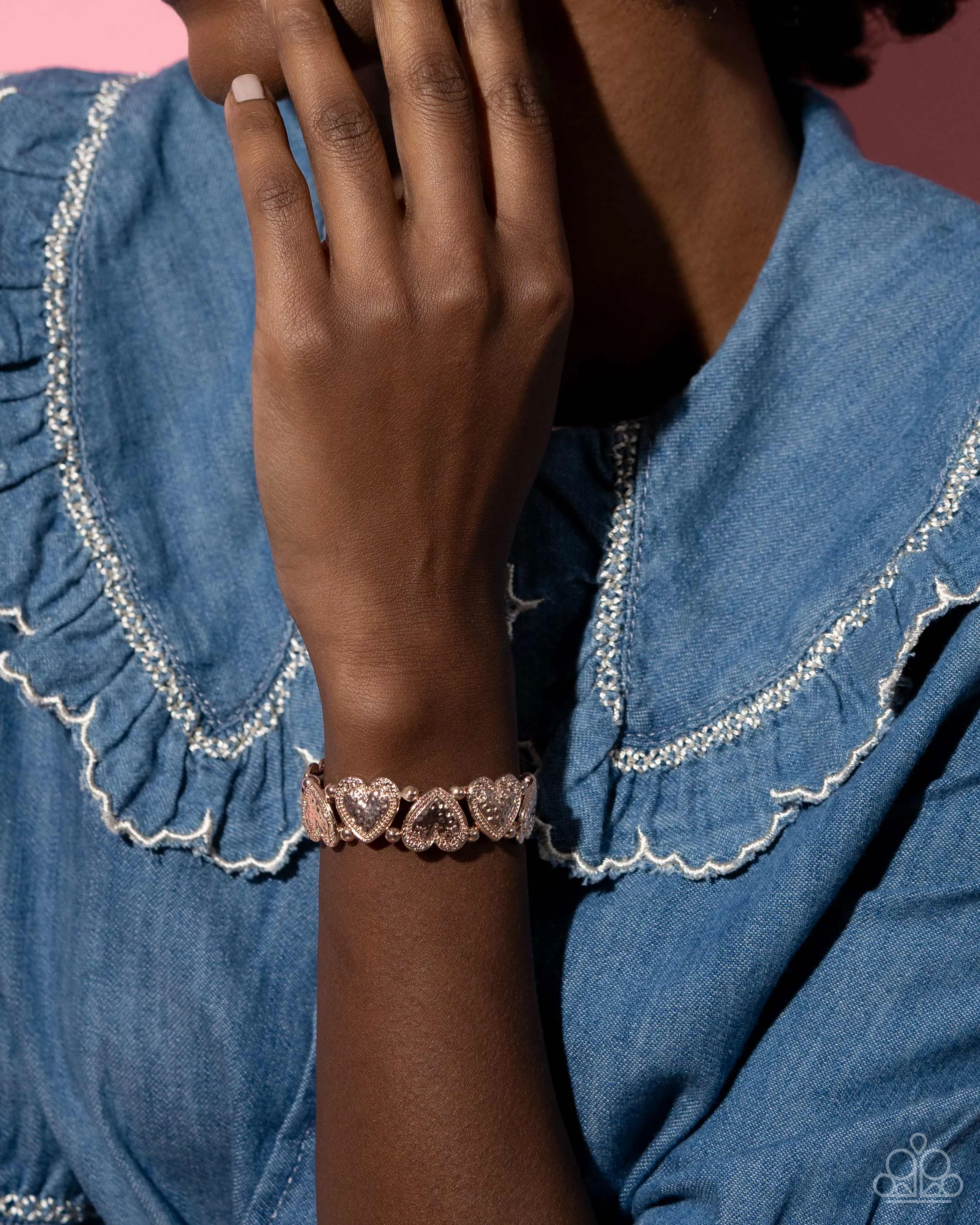 Date Night Deluxe - Rose Gold - Hammered Heart Paparazzi Stretchy Bracelet