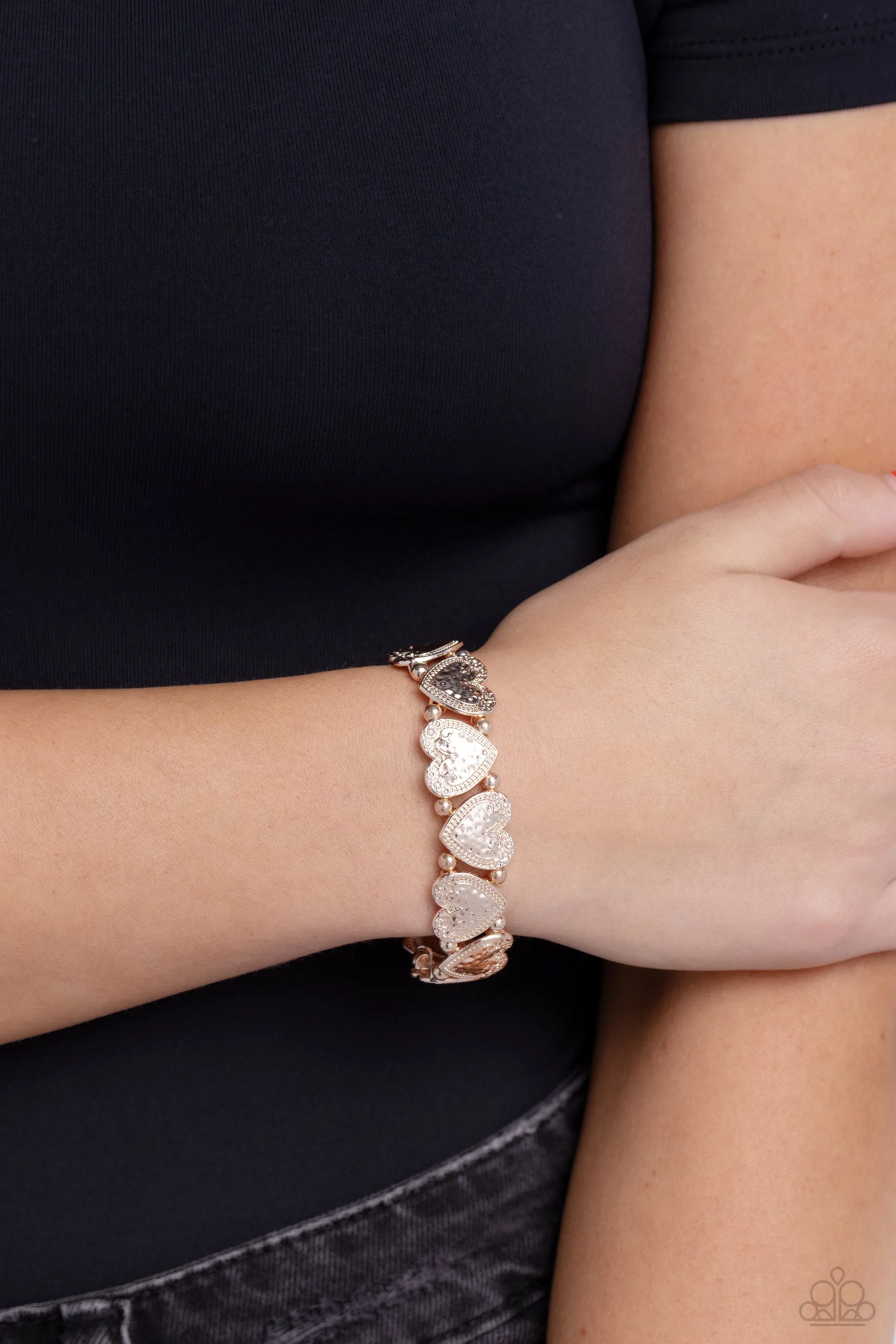 Date Night Deluxe - Rose Gold - Hammered Heart Paparazzi Stretchy Bracelet