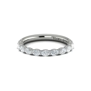 Diamond Oval Band in 14K White Gold