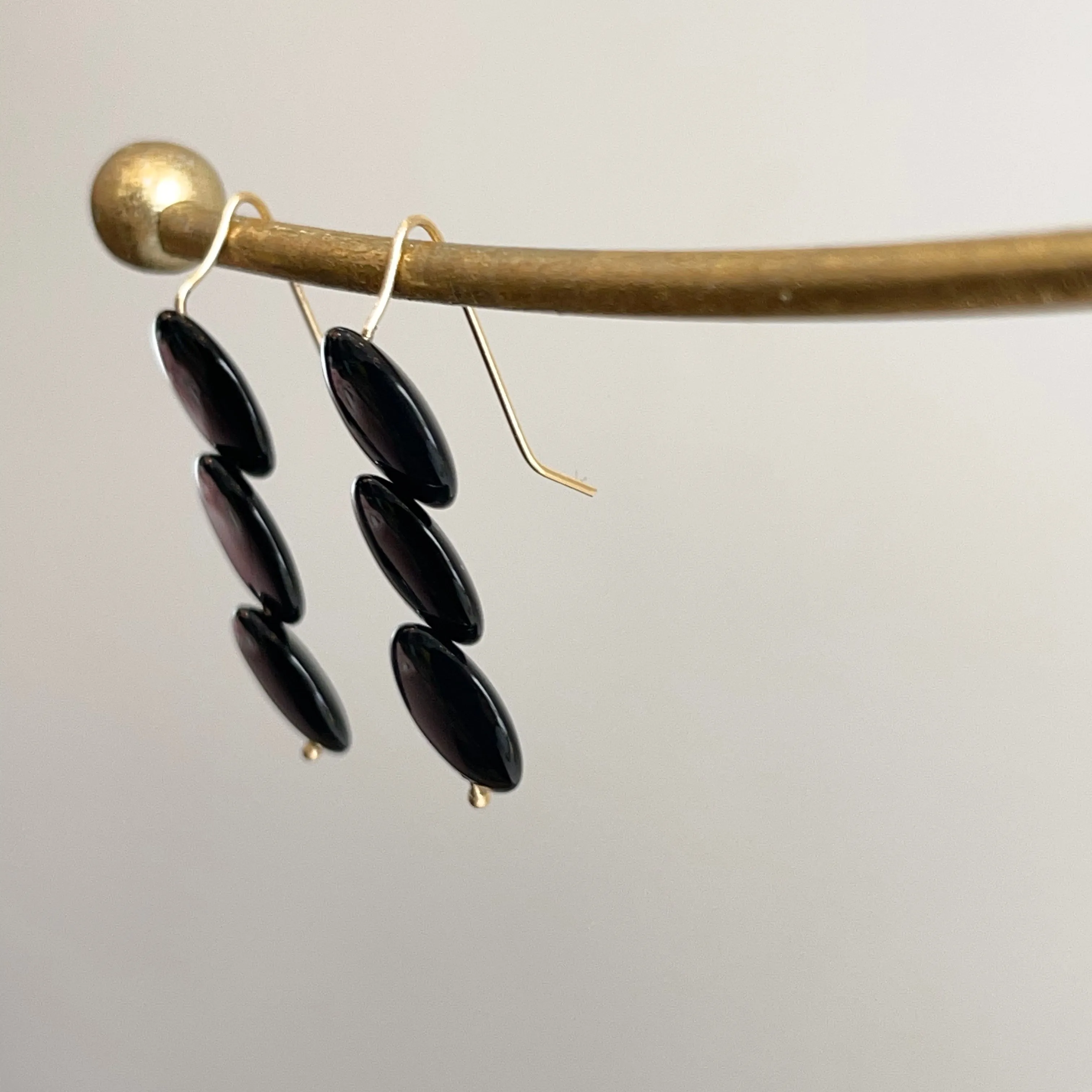 Estate 14KT Yellow Gold Triple Disc Black Onyx Dangle Earrings