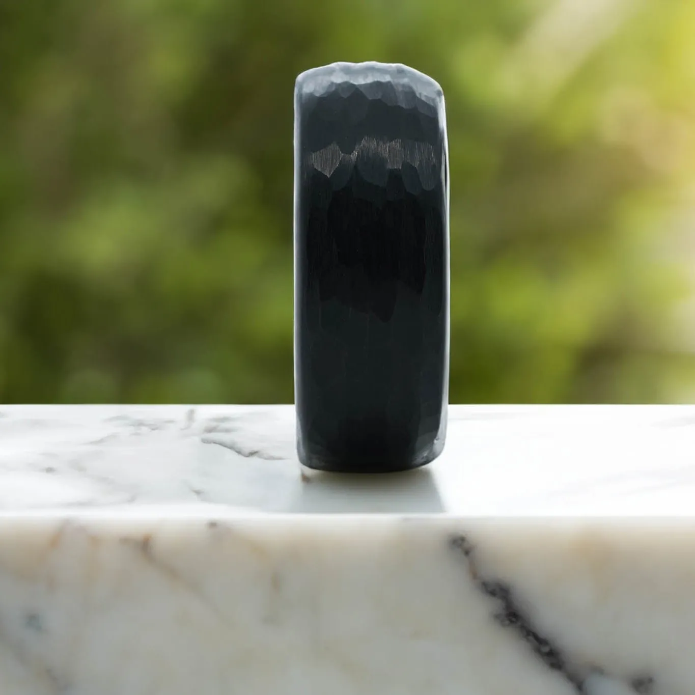 Hammered Black Band / Rose Gold - 8mm