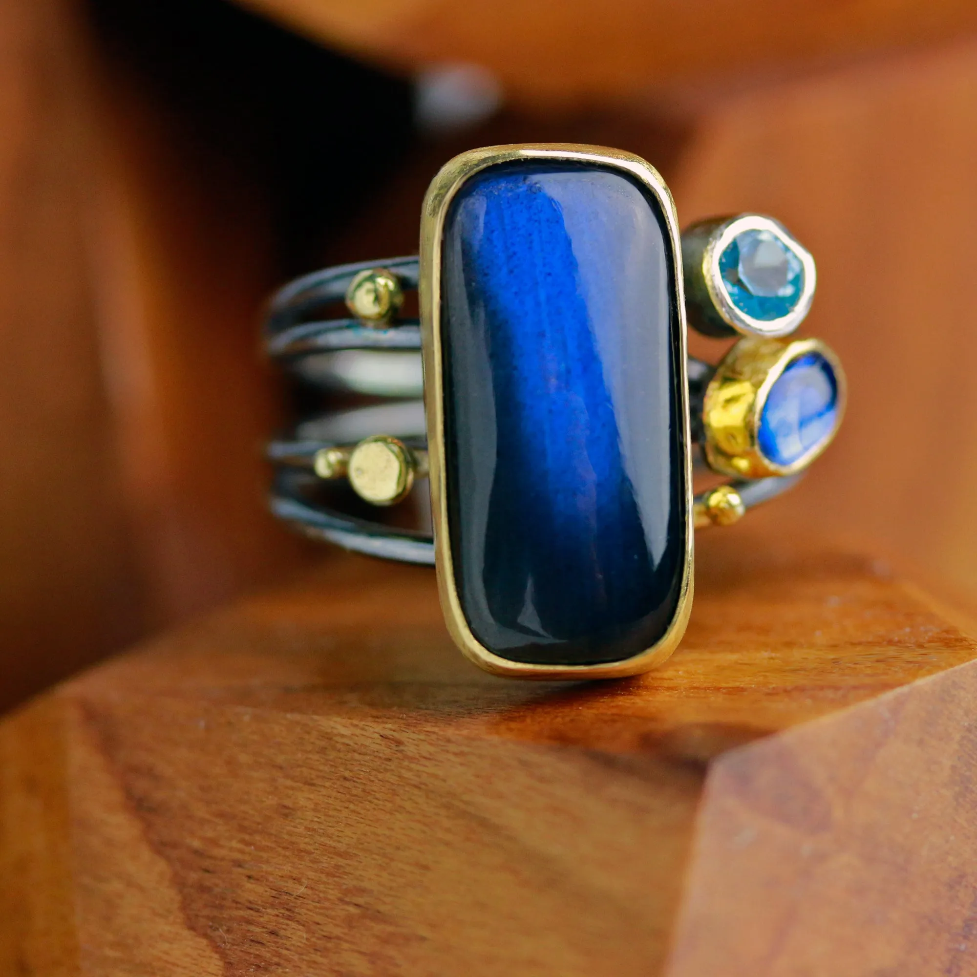 Labradorite, Kyanite and Blue Topaz on Swirled Band Ring. Size 7 1/2.