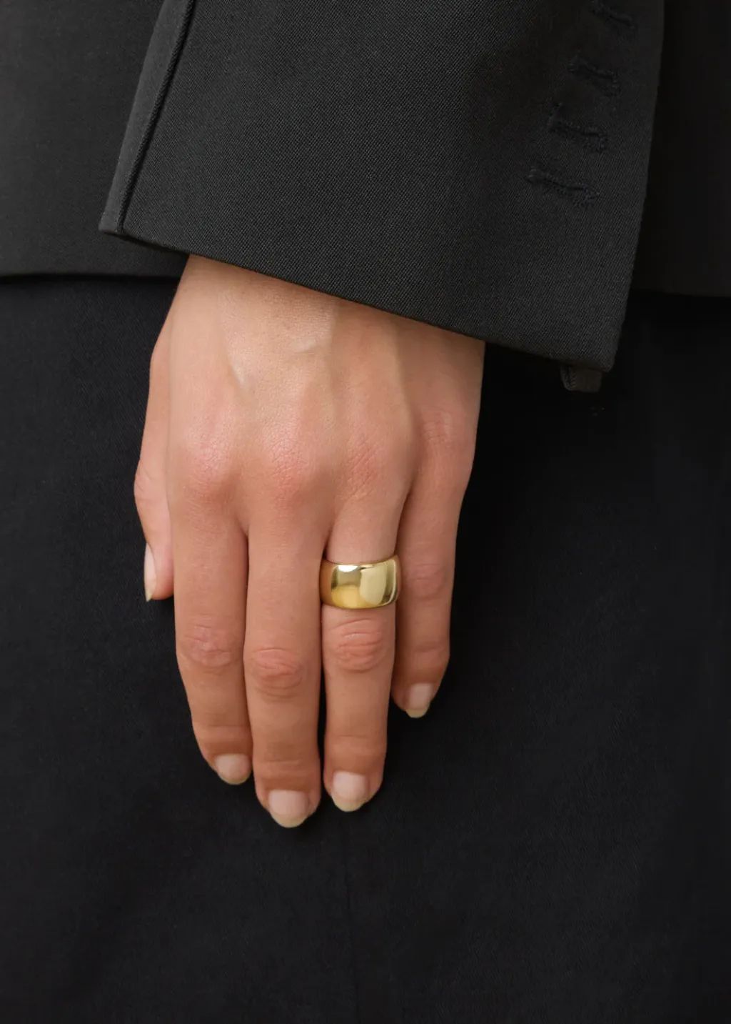 LIÉ Studio Sandra Ring in Gold