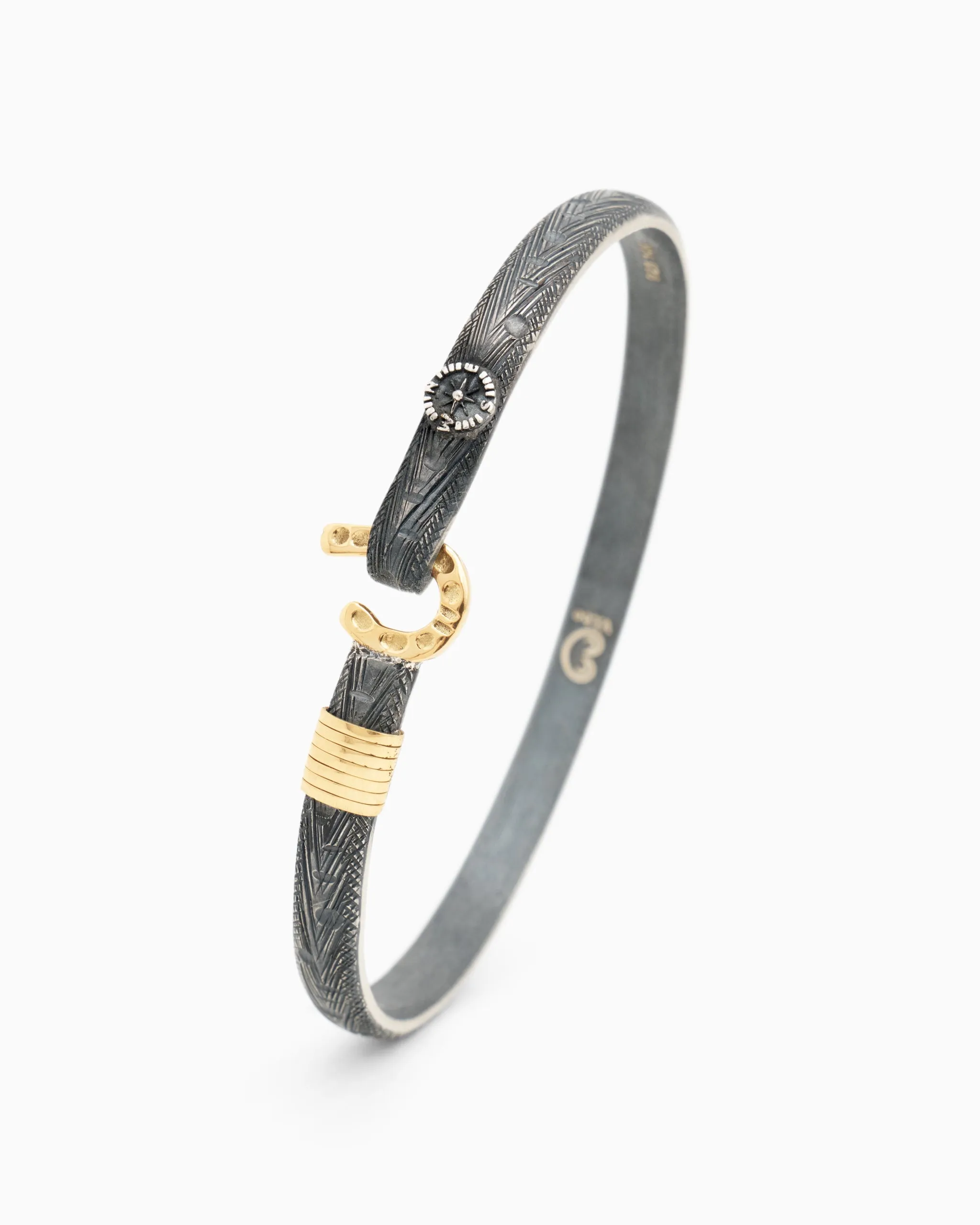 Marine Texture St. John Hook Bracelet with Compass, 5mm
