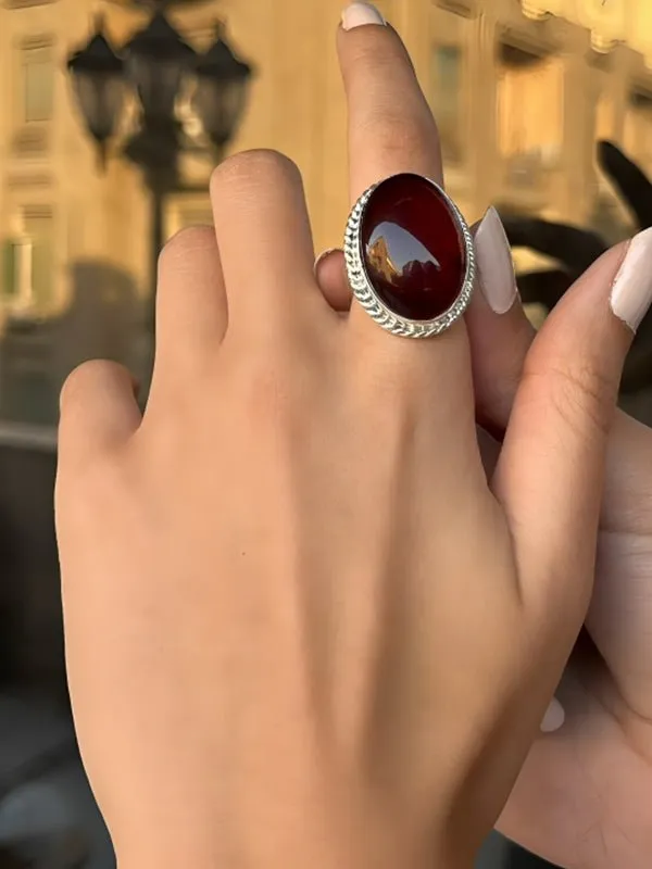 Mawada Simple Agate Ring