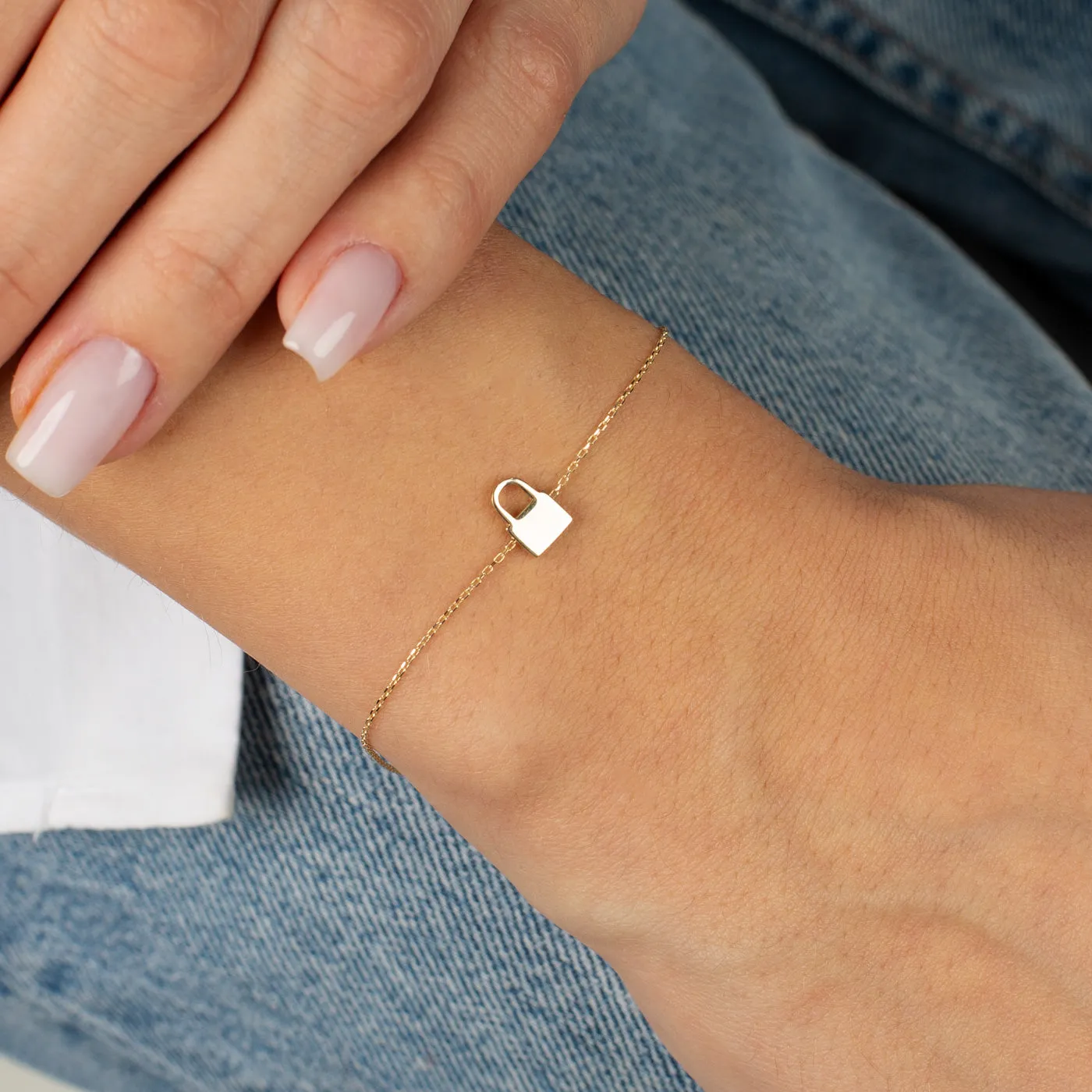 Mini Solid Lock Bracelet 14K