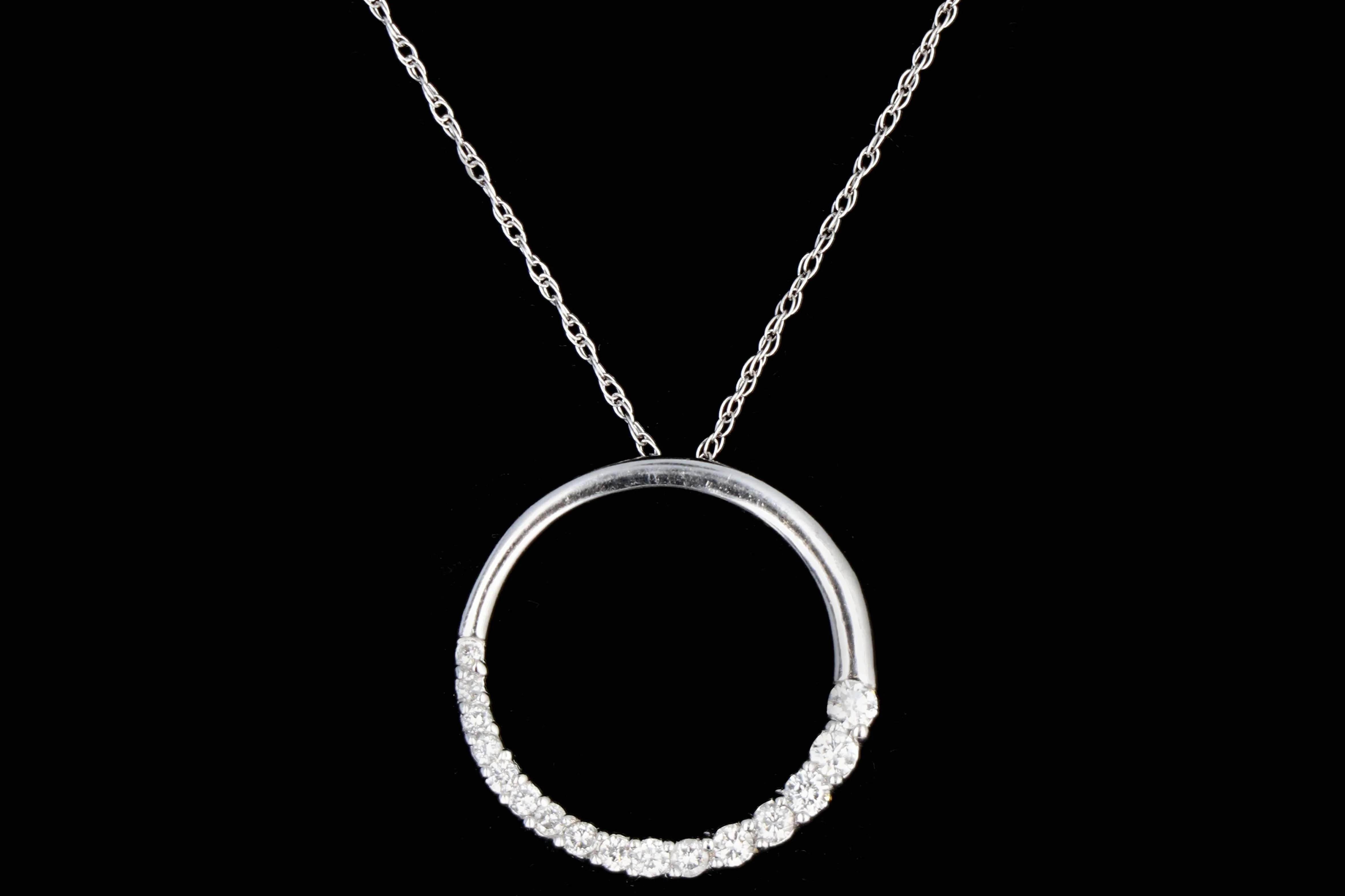 Modern 14K White Gold .35CTW Diamond Circle Pendant Necklace