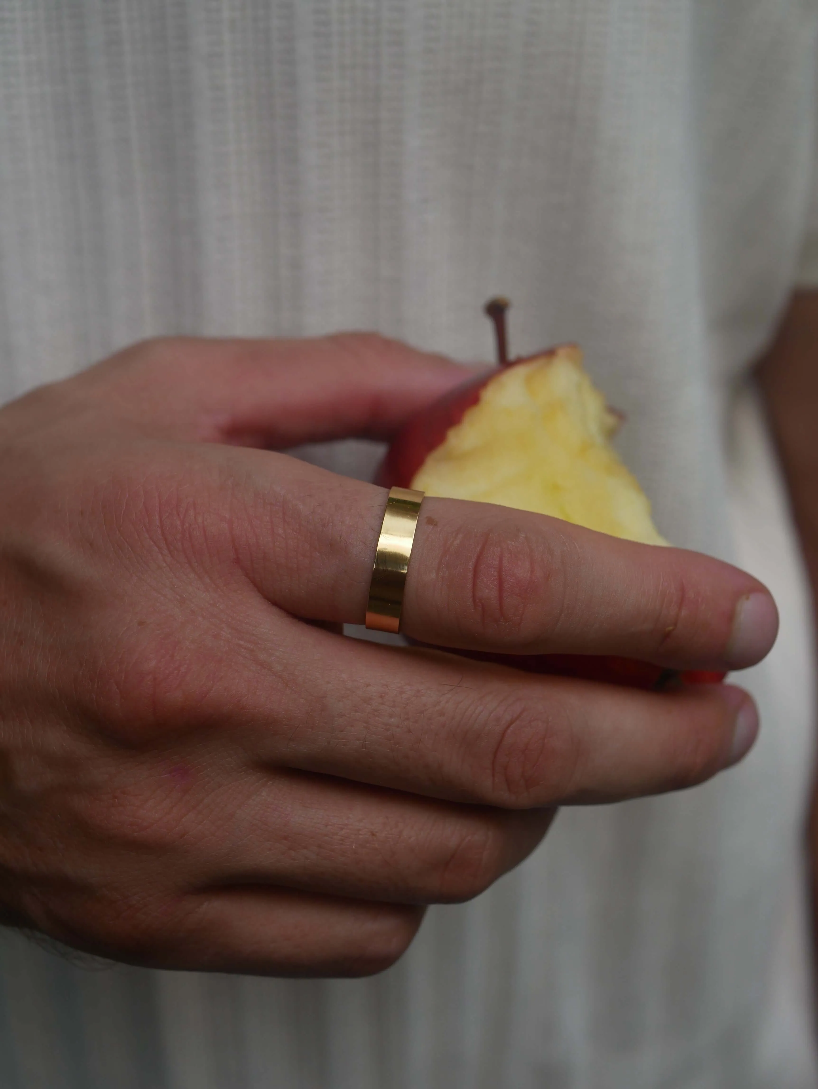 Open Ring Made of Stainless Steel – Gold-Coloured