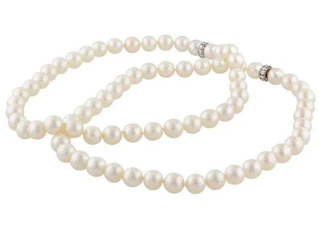 Pair of Akoya Pearl Necklaces in 14K Gold
