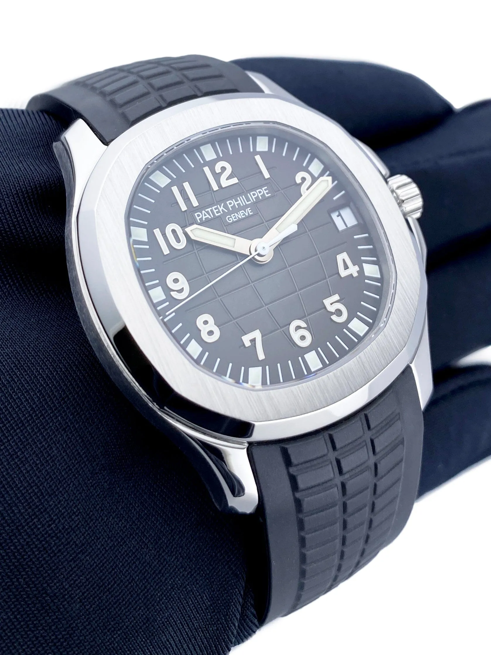 Patek Philippe Aquanaut 5165A-001 Black Dial Mens Watch
