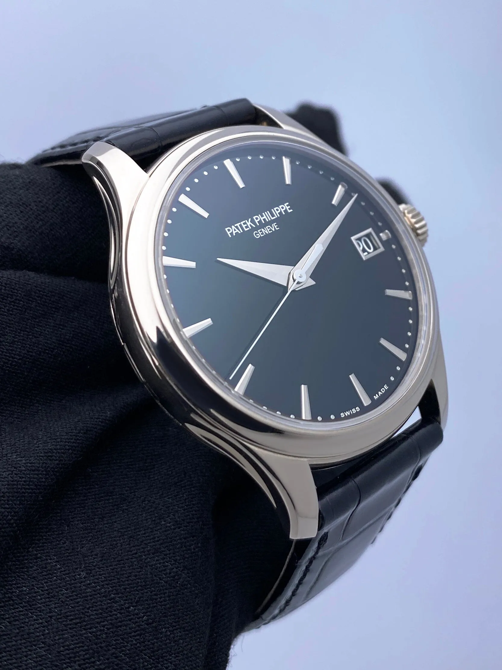 Patek Philippe Calatrava 5227G Black Dial Mens Watch Box Papers