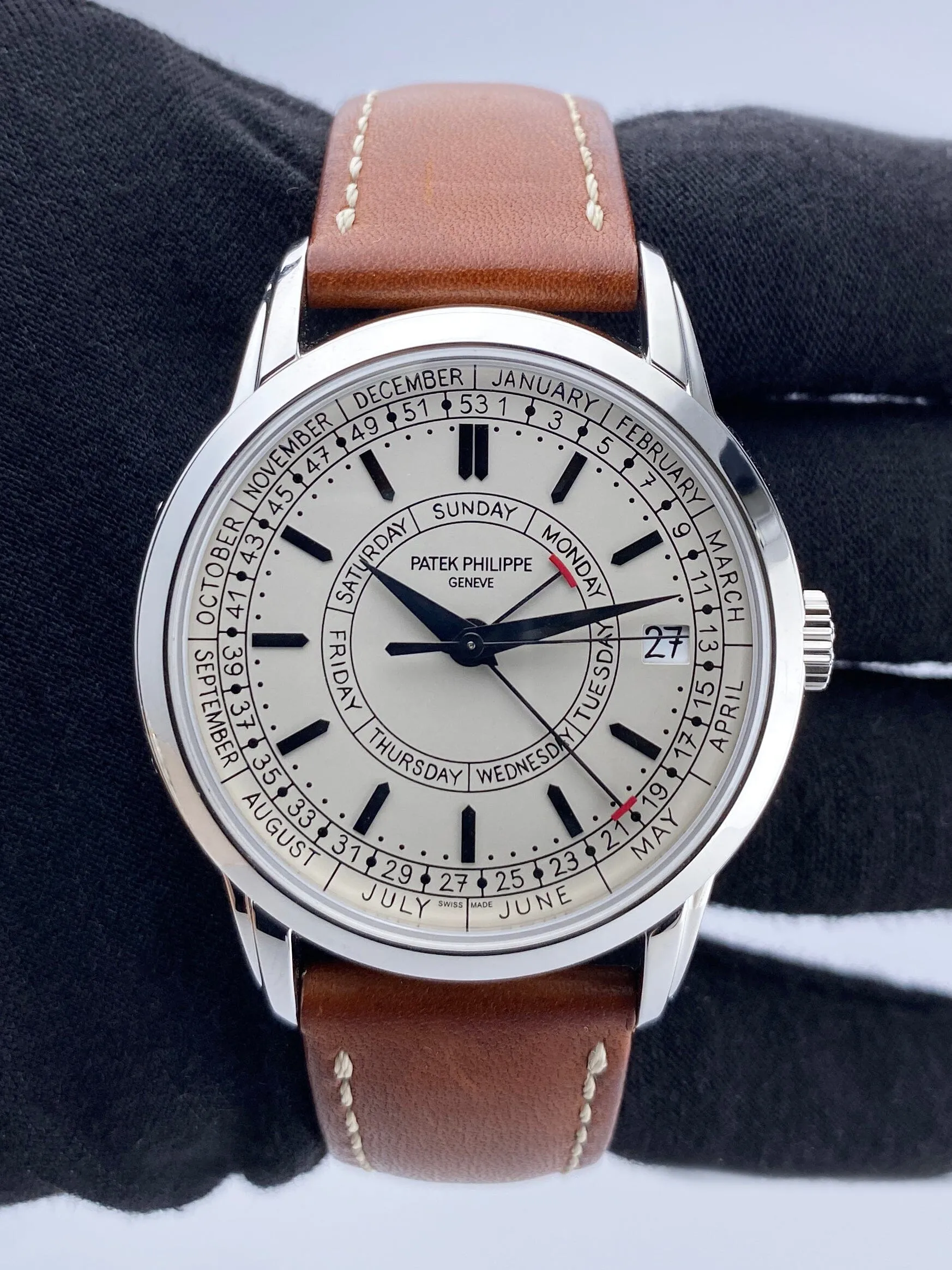 Patek Philippe Complications 5212A Silver Dial Mens Watch Box Papers