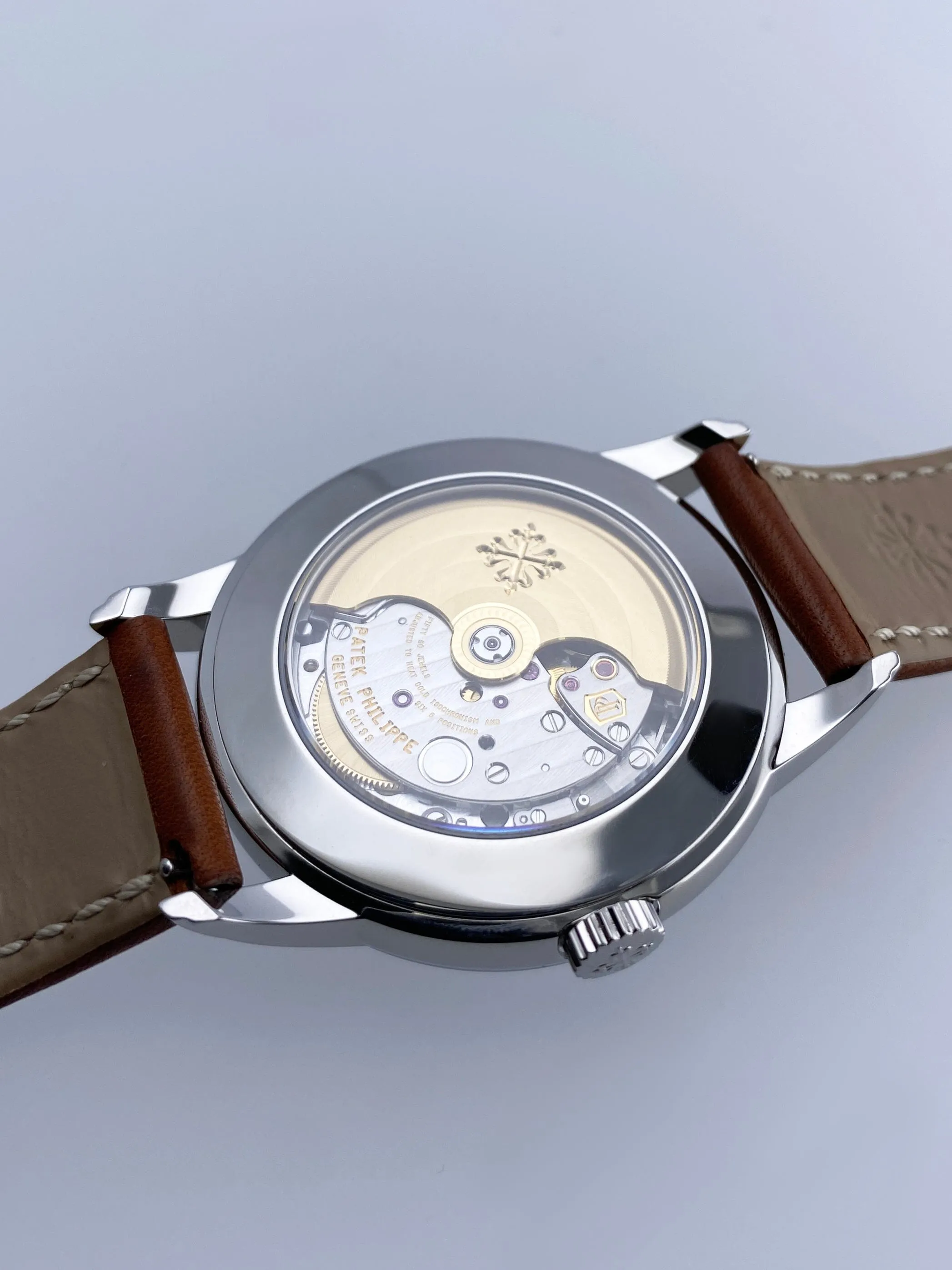 Patek Philippe Complications 5212A Silver Dial Mens Watch Box Papers