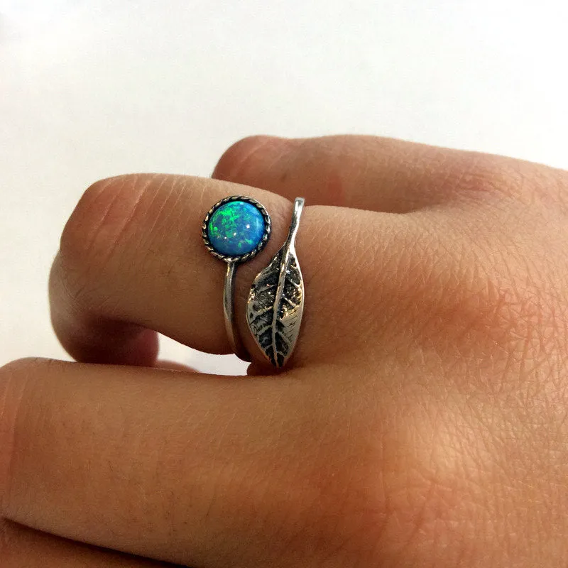 Pearl Delicate Dainty Leaf Ring - Gone with the Wind.