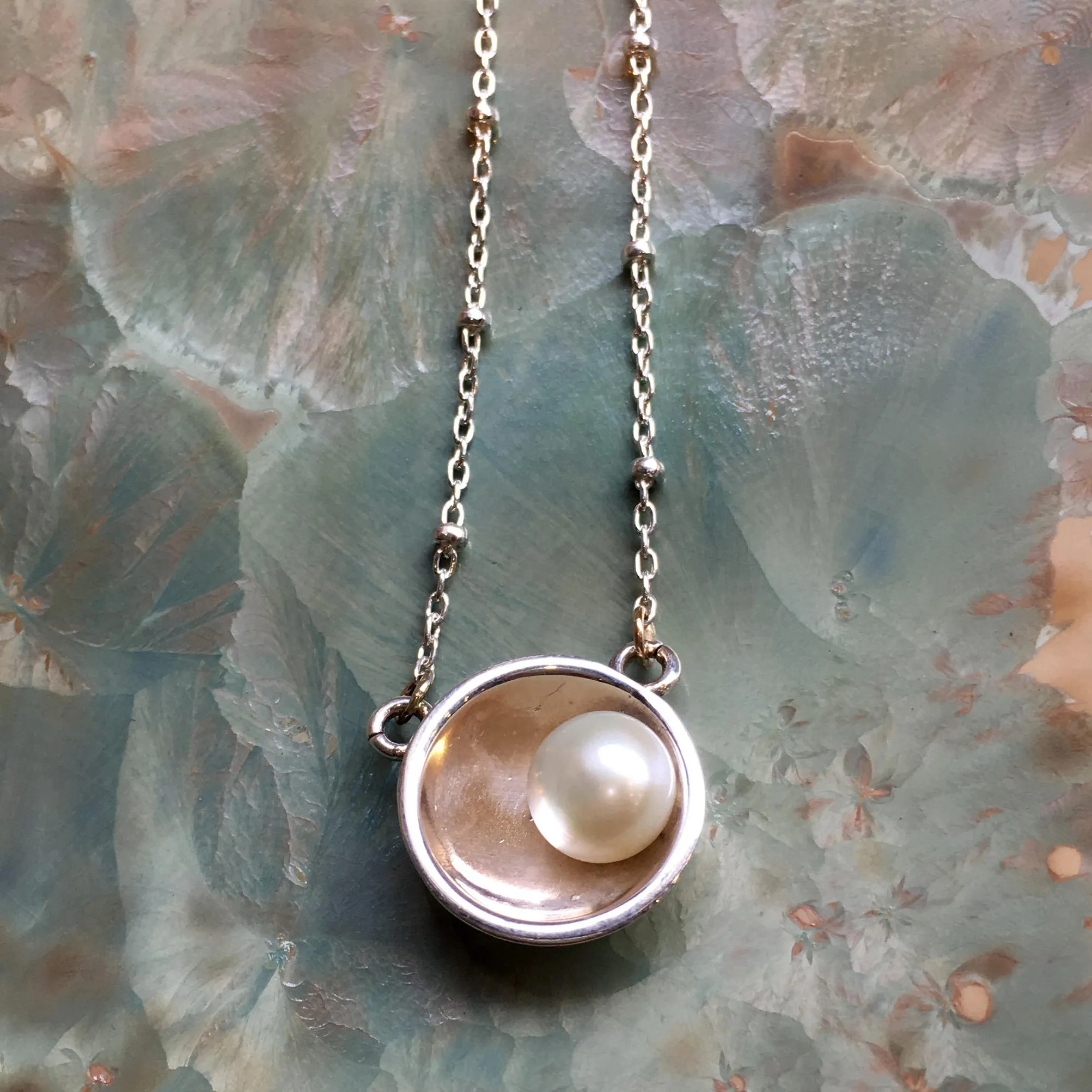 Pearl Minimalist Necklace - Luna.
