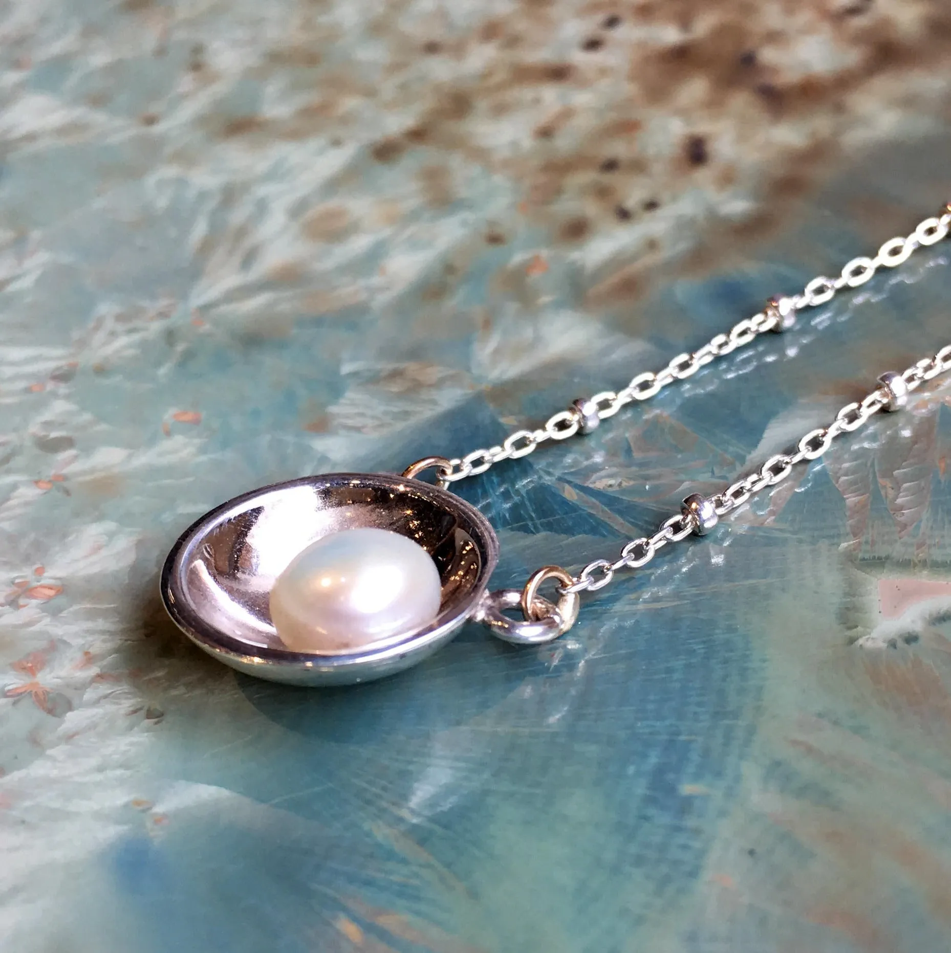 Pearl Minimalist Necklace - Luna.