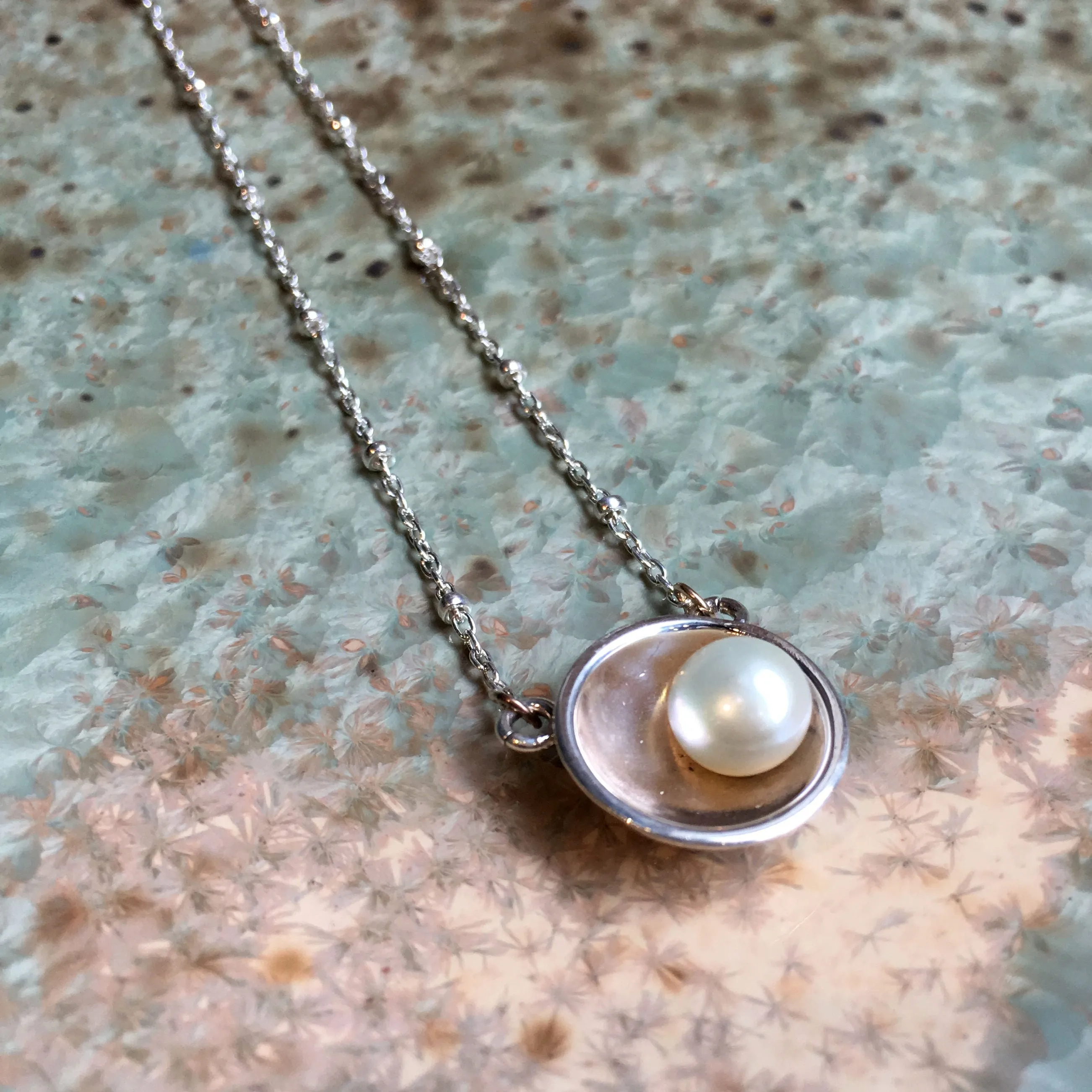 Pearl Minimalist Necklace - Luna.