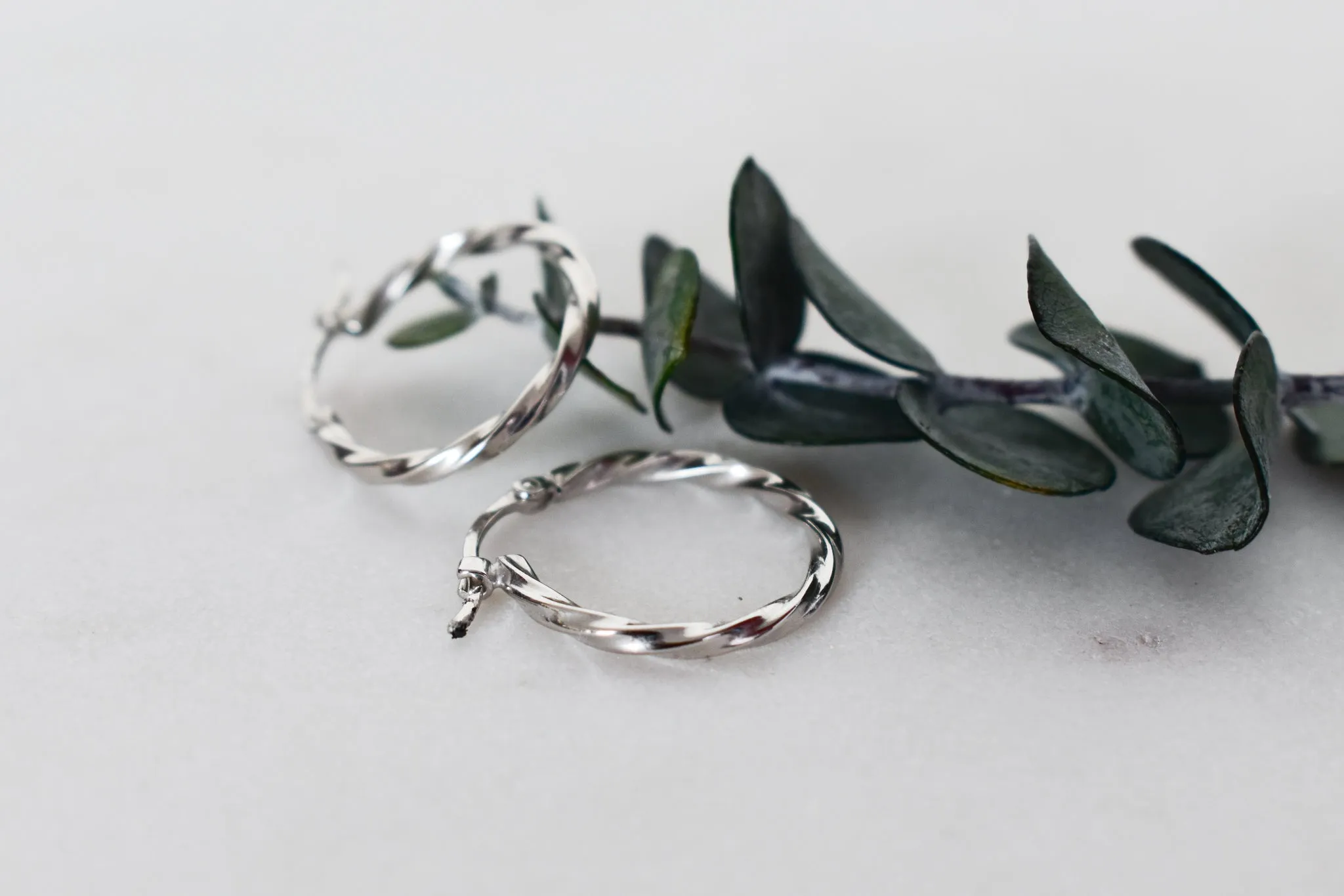 Rope Round Tube White Gold Hoop Earrings