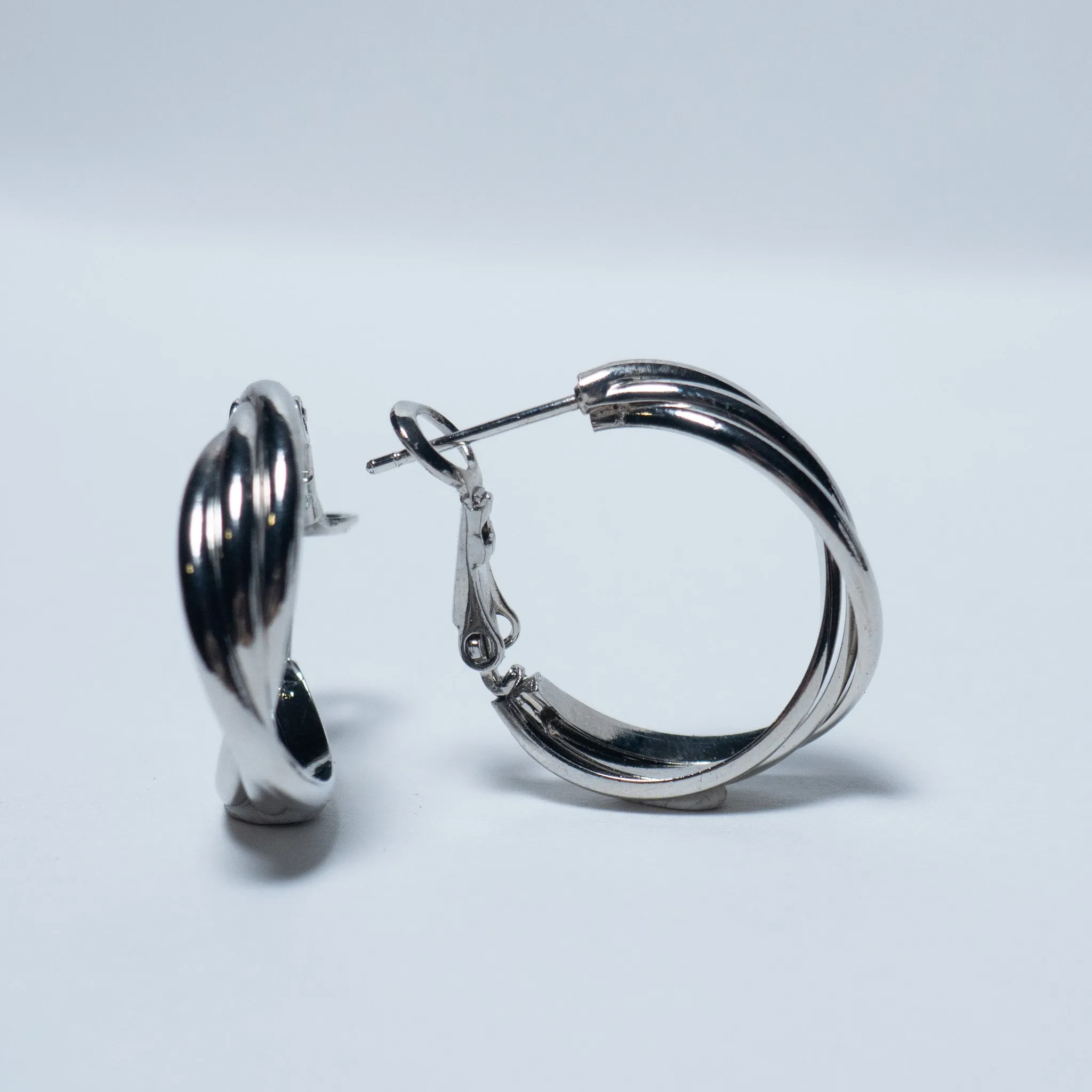 Semmi Small Swirl Hoop Earrings