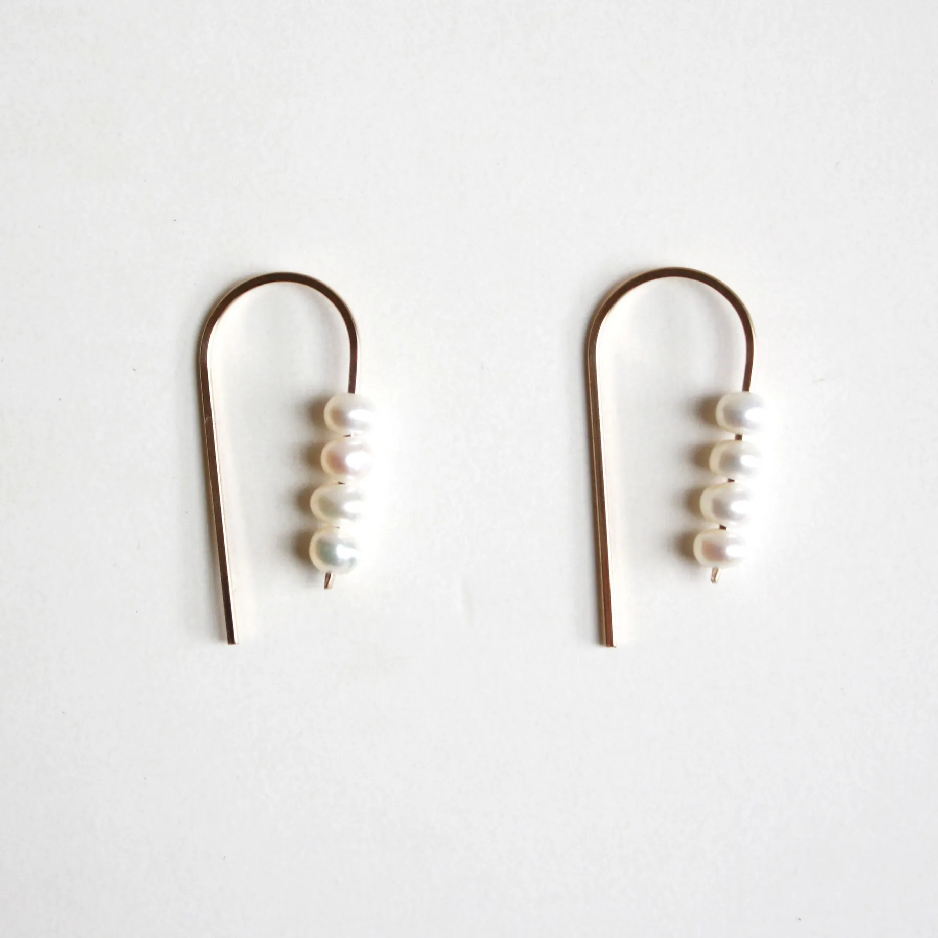 Short Arc Threader Earrings - Small Multiple Pearls