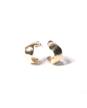 small wavy hoop earrings