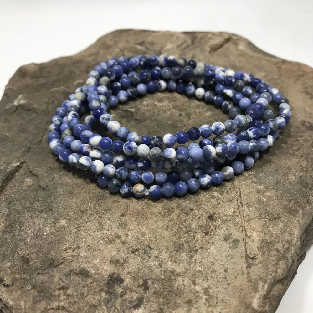 Sodalite mini bead bracelet