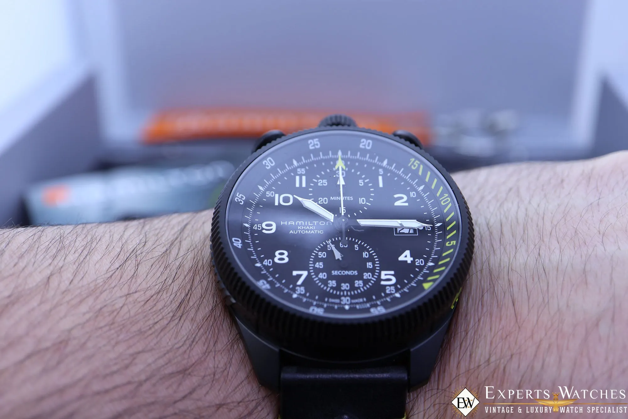 Sold!!! HAMILTON TAKEOFF Limited Edition H76786733 BullHead Chronograph KHAKI Aviation