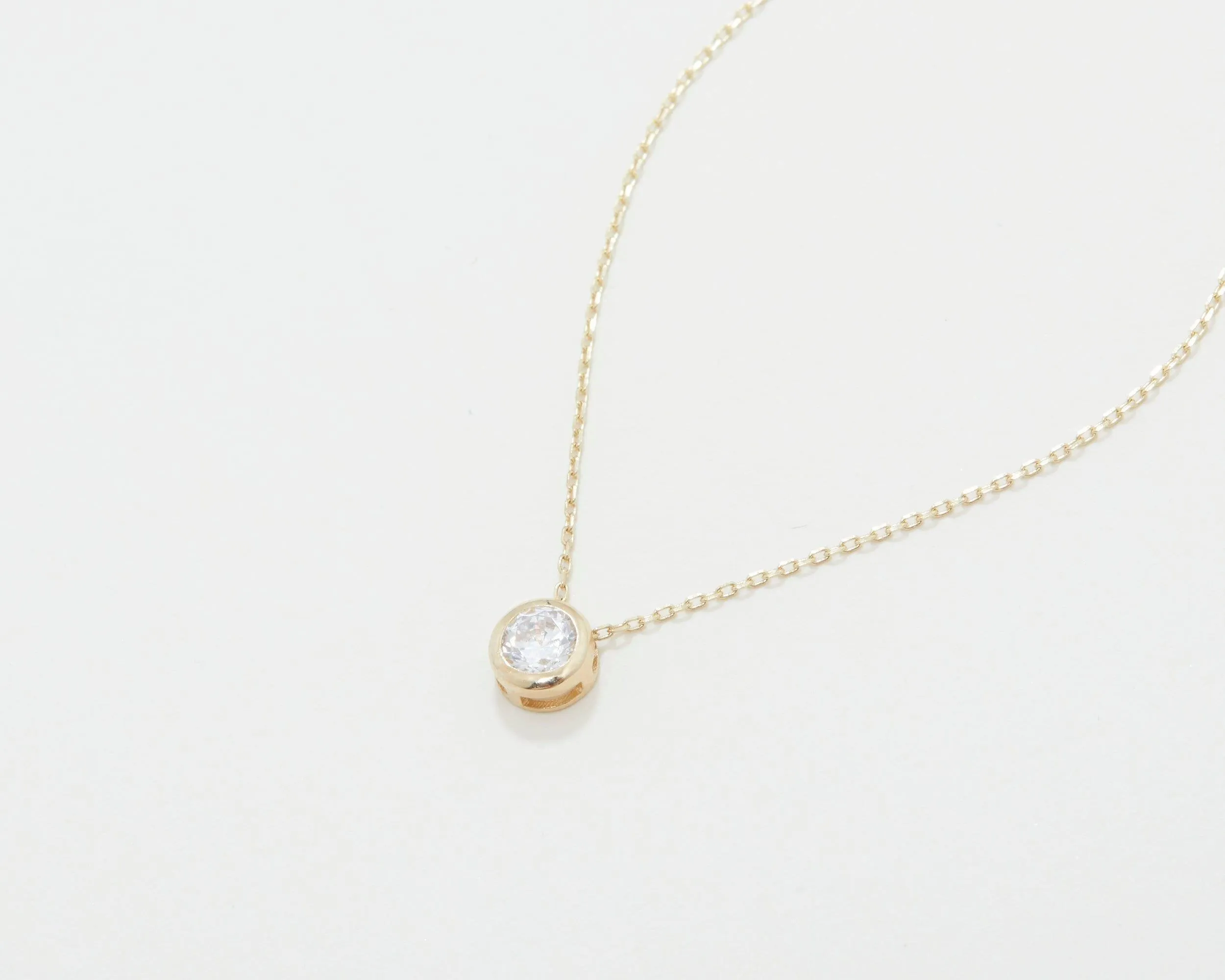Solitaire Pendant Necklace - 18K Gold Vermeil
