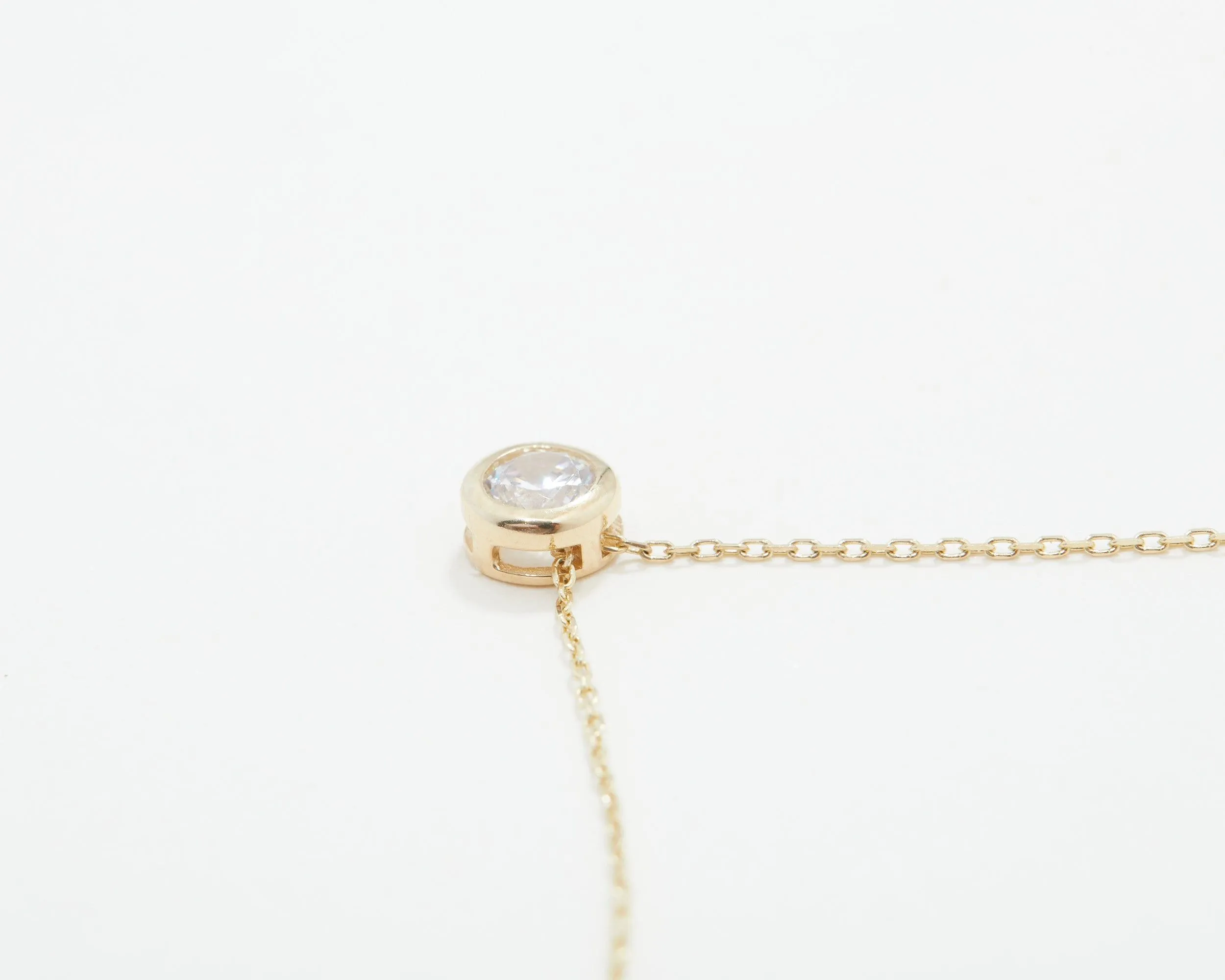Solitaire Pendant Necklace - 18K Gold Vermeil