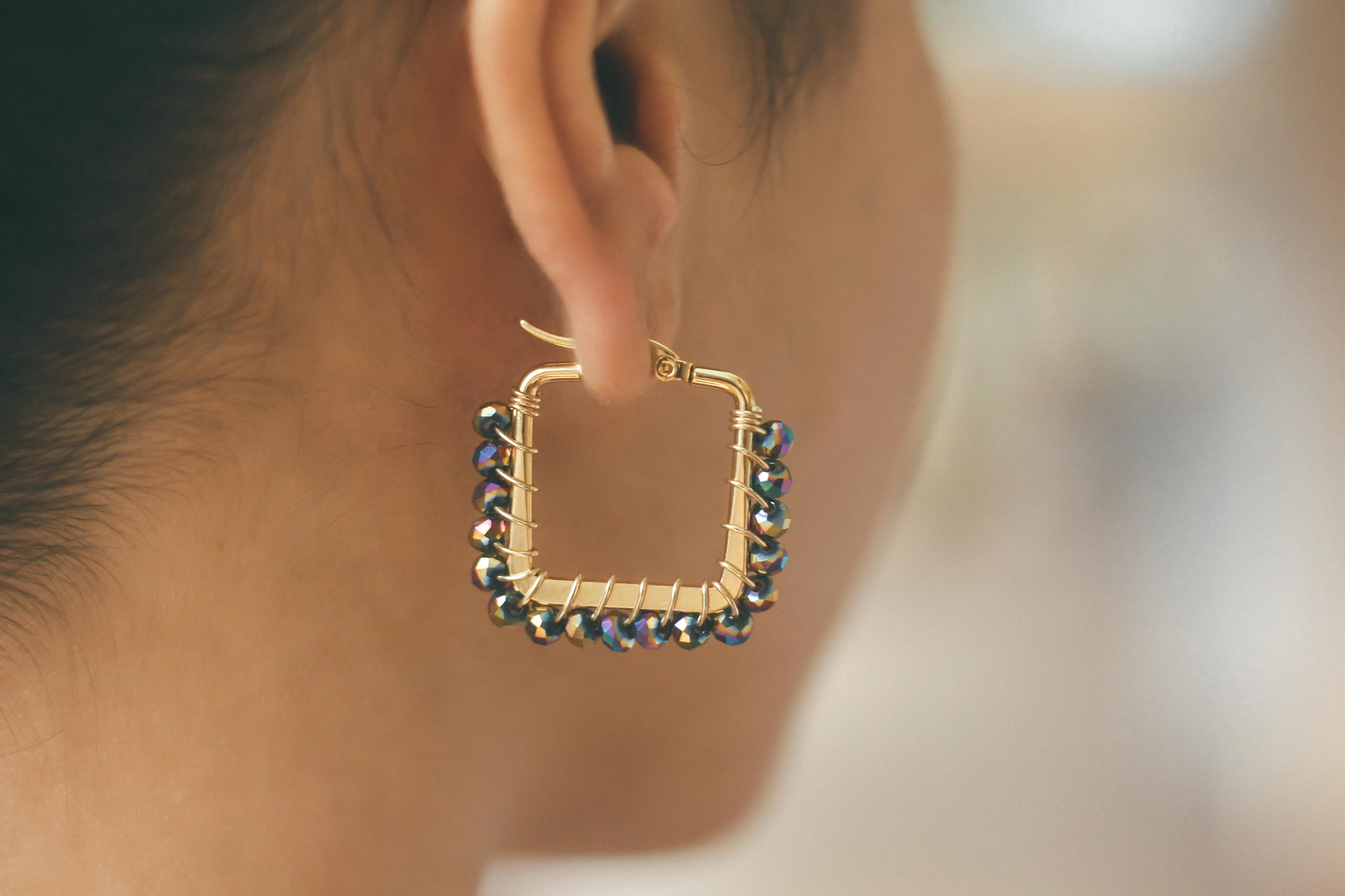 Squared Earrings Iridescent