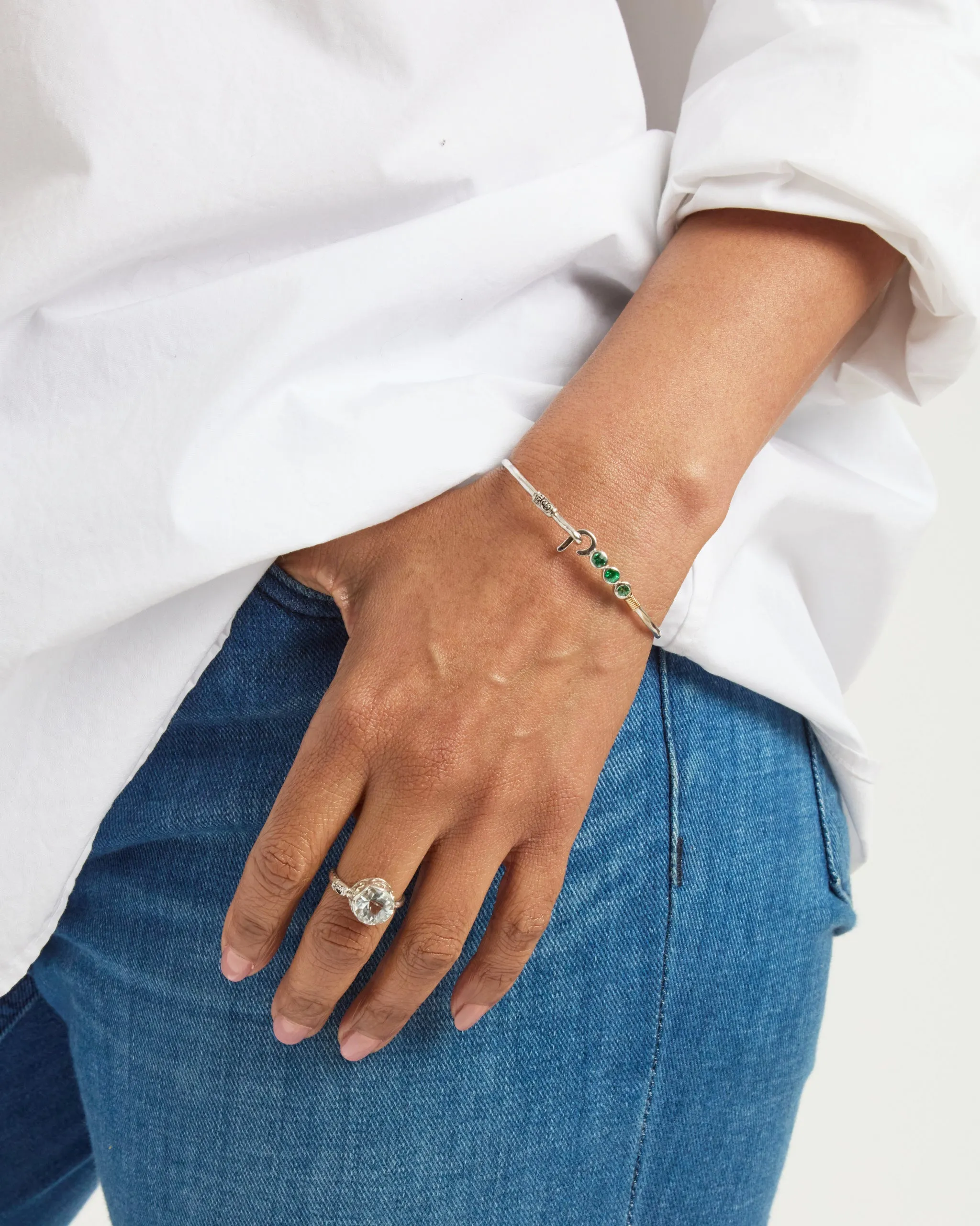 St. John Hook Bracelet with Triple Stones, 2mm - Green Zircon