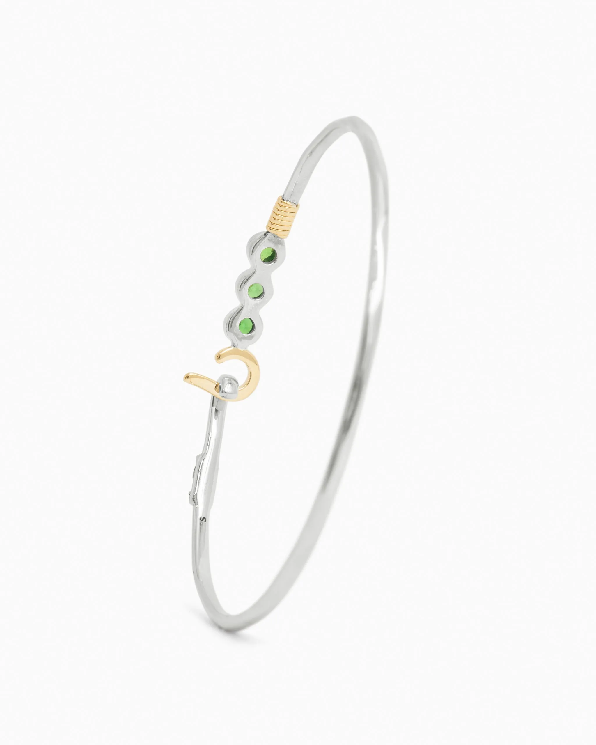 St. John Hook Bracelet with Triple Stones, 2mm - Green Zircon