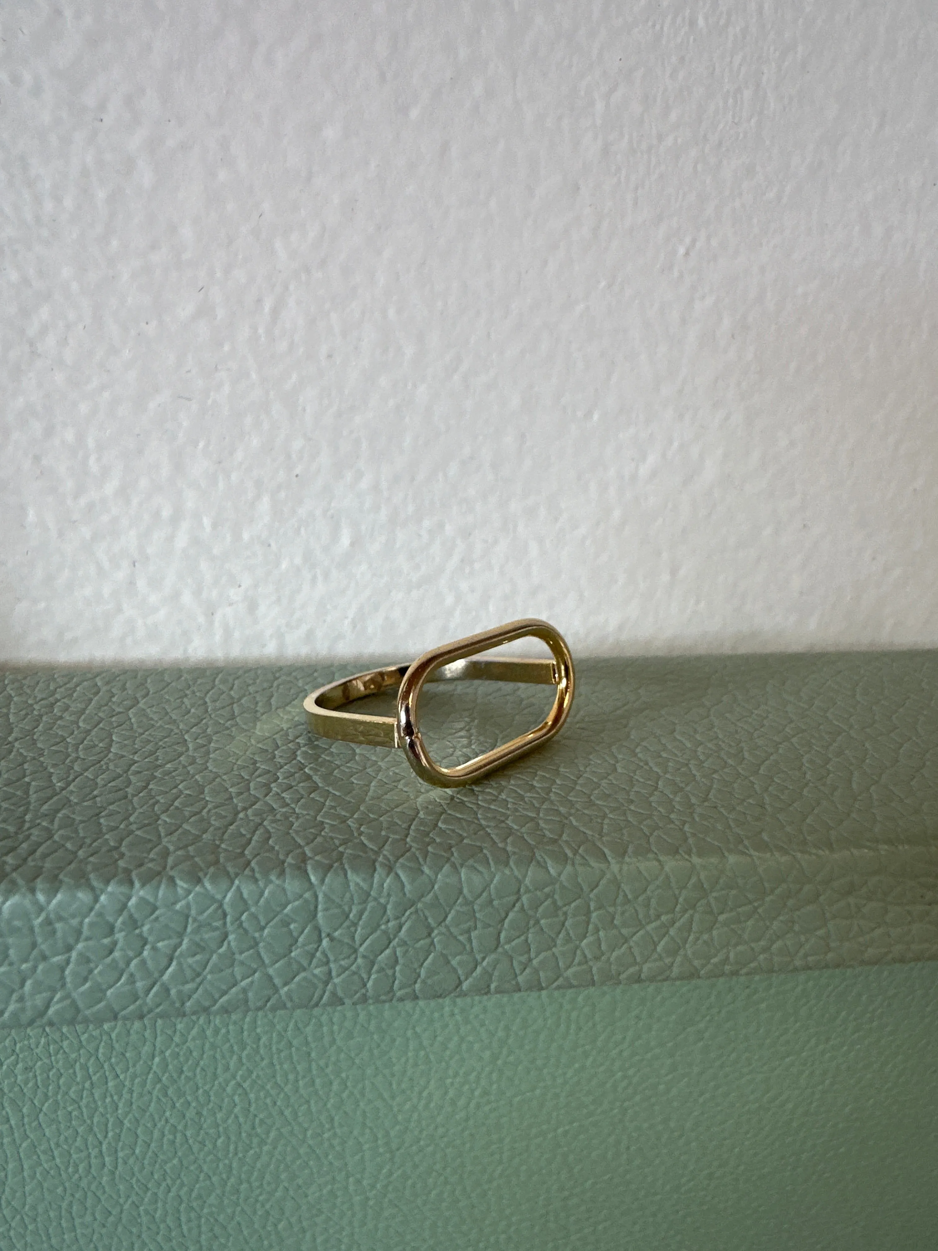 Standout Boutique Oval Ring