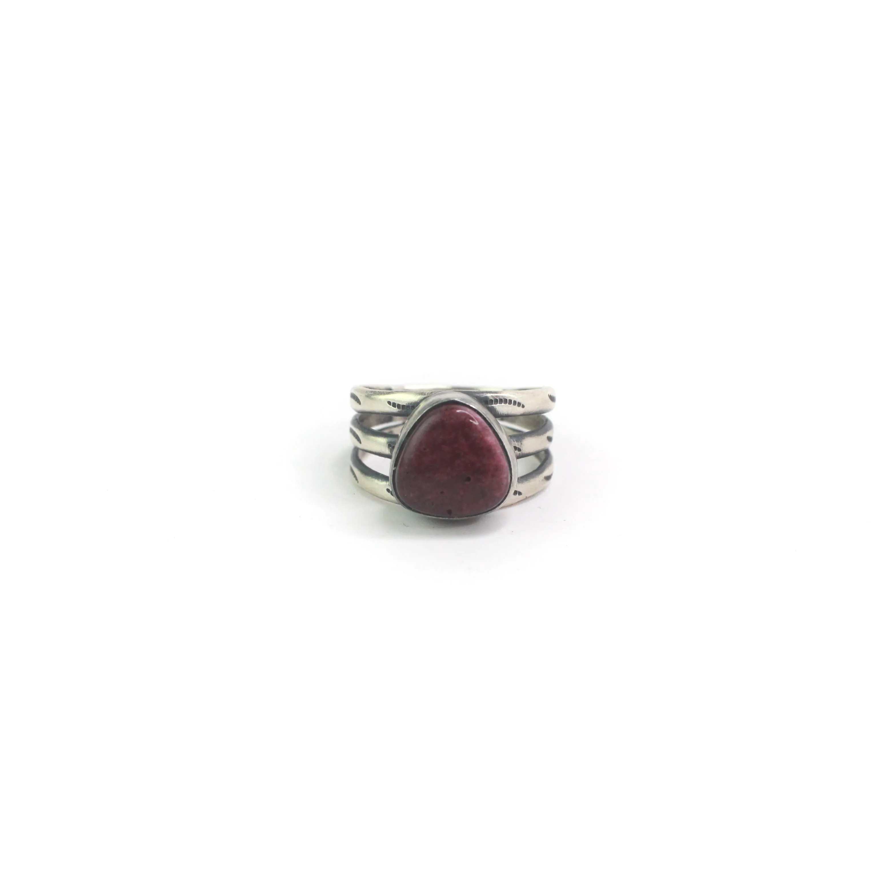 The Cleo - Purple Spiny Oyster