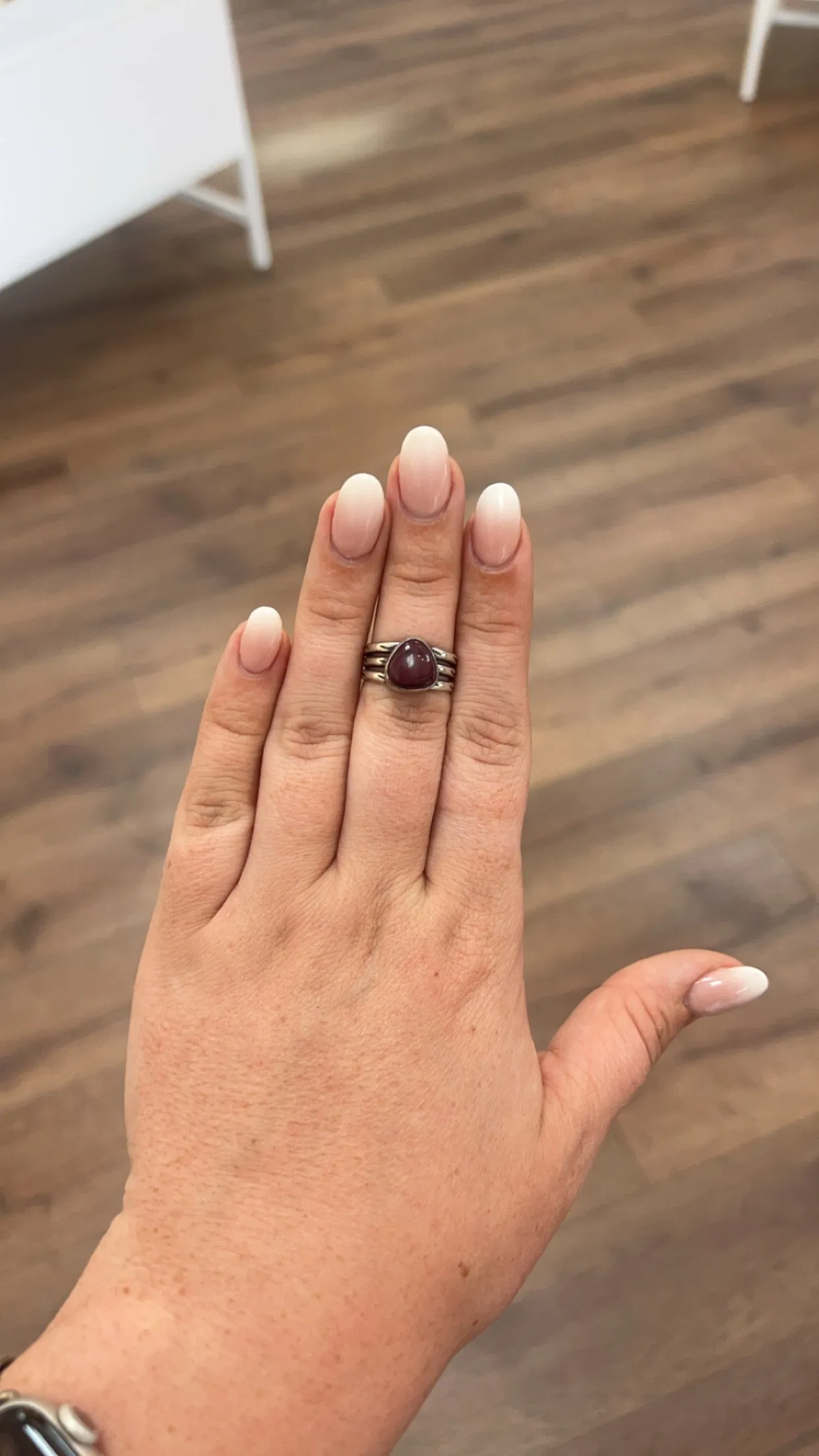 The Cleo - Purple Spiny Oyster