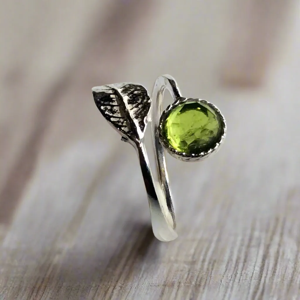 Thin Leaf Silver Peridot Ring - Gone with the wind.